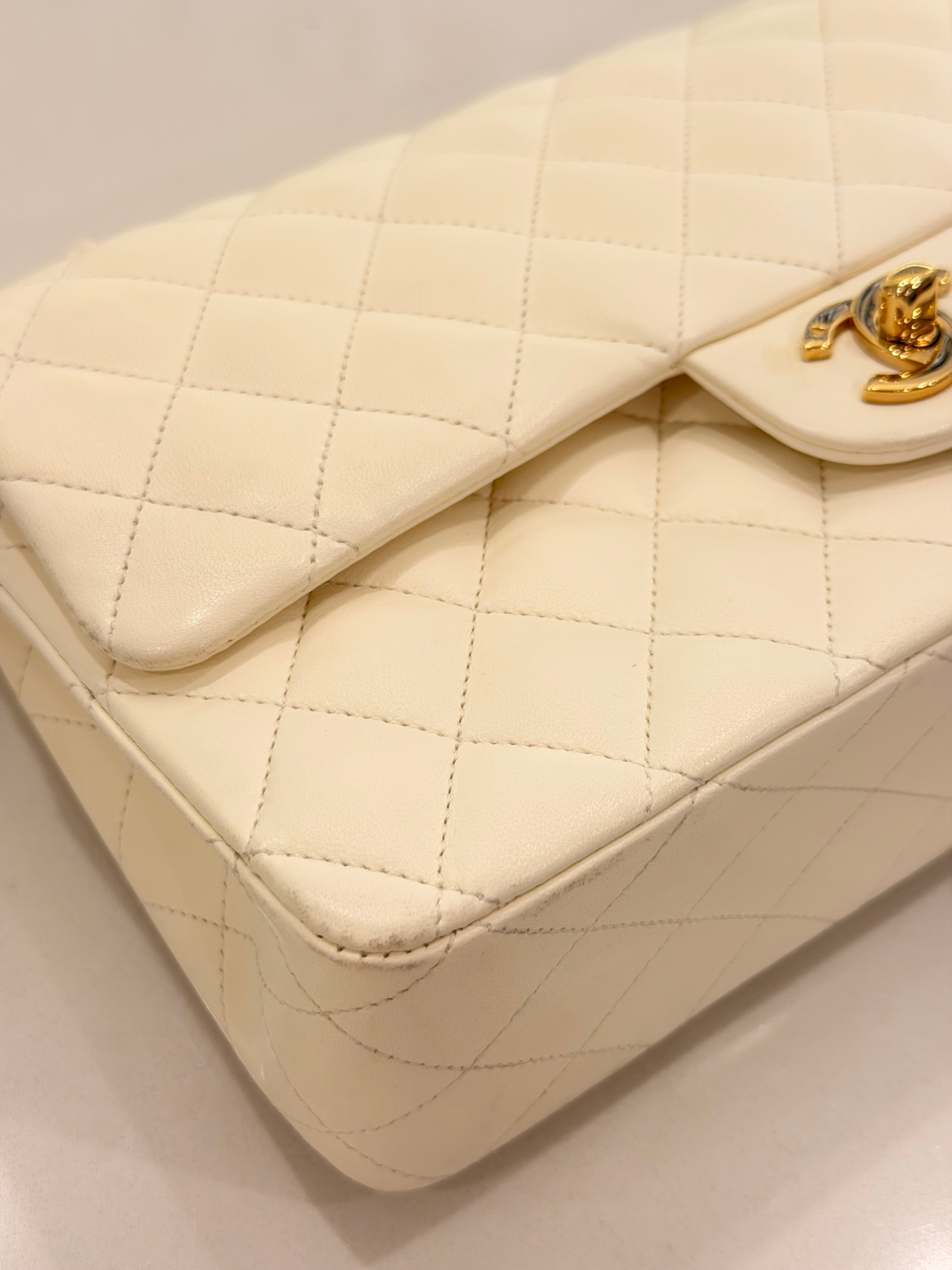 CHANEL 11.12 BIANCA