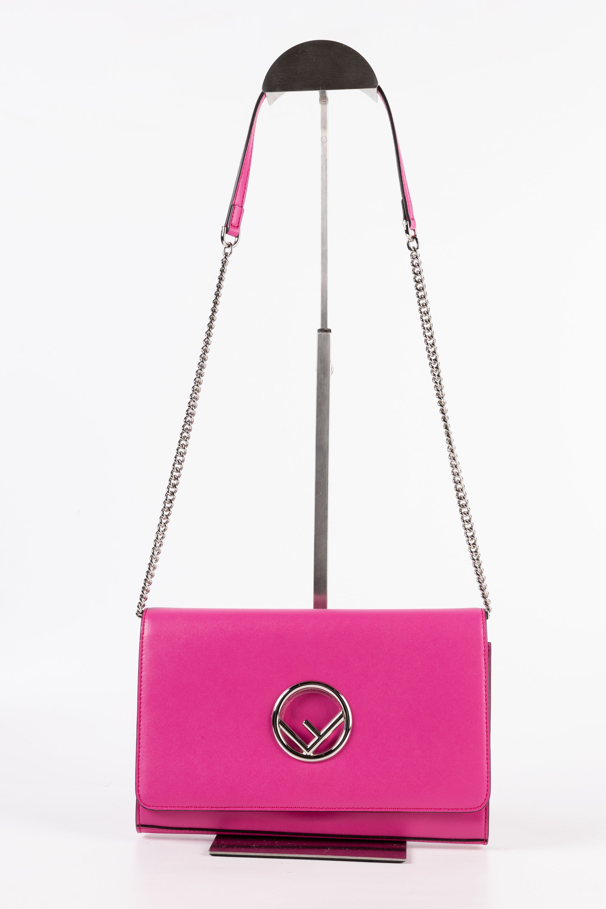 Fendi Wallet on Chain Fucsia pink