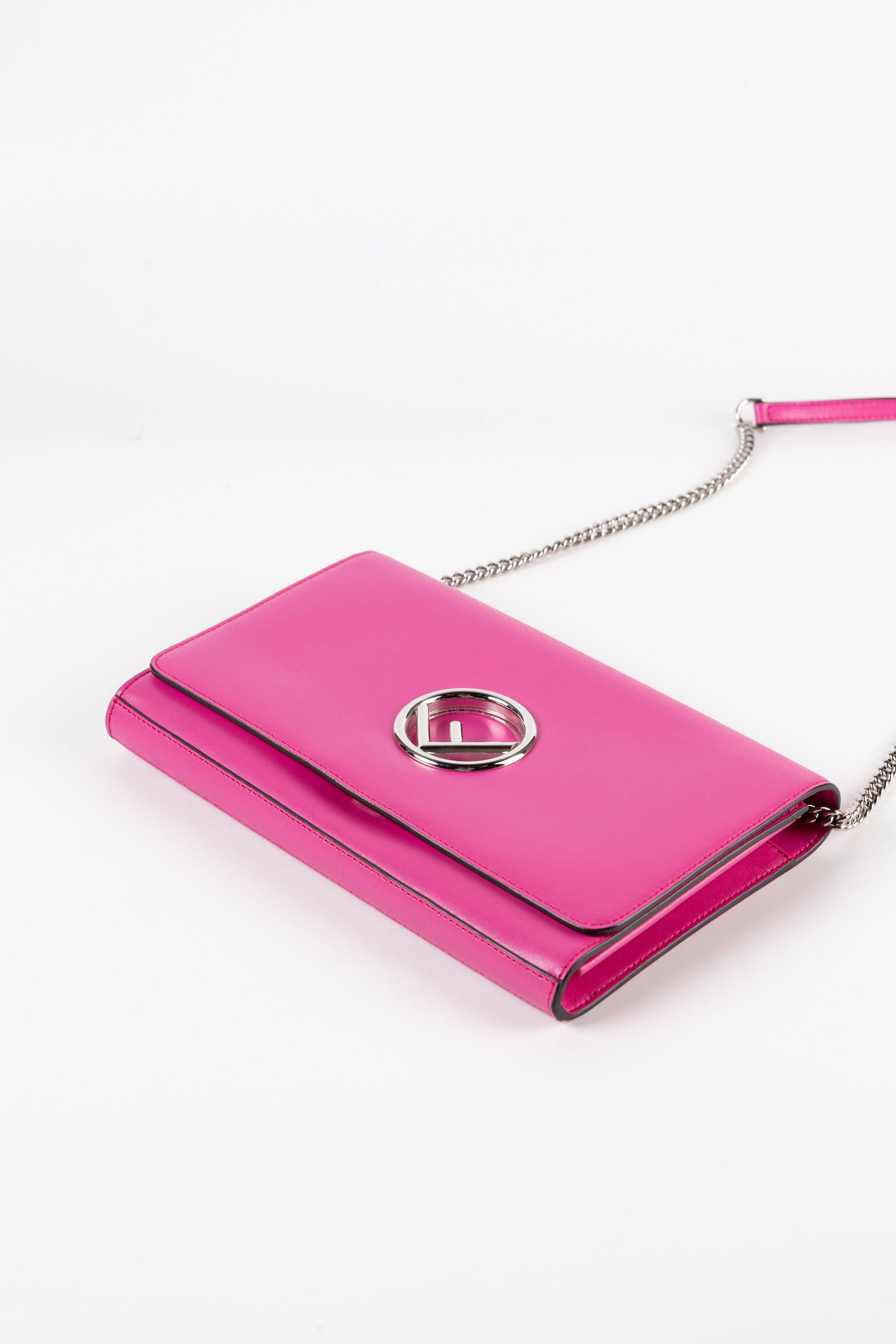 Fendi Wallet on Chain Fucsia pink