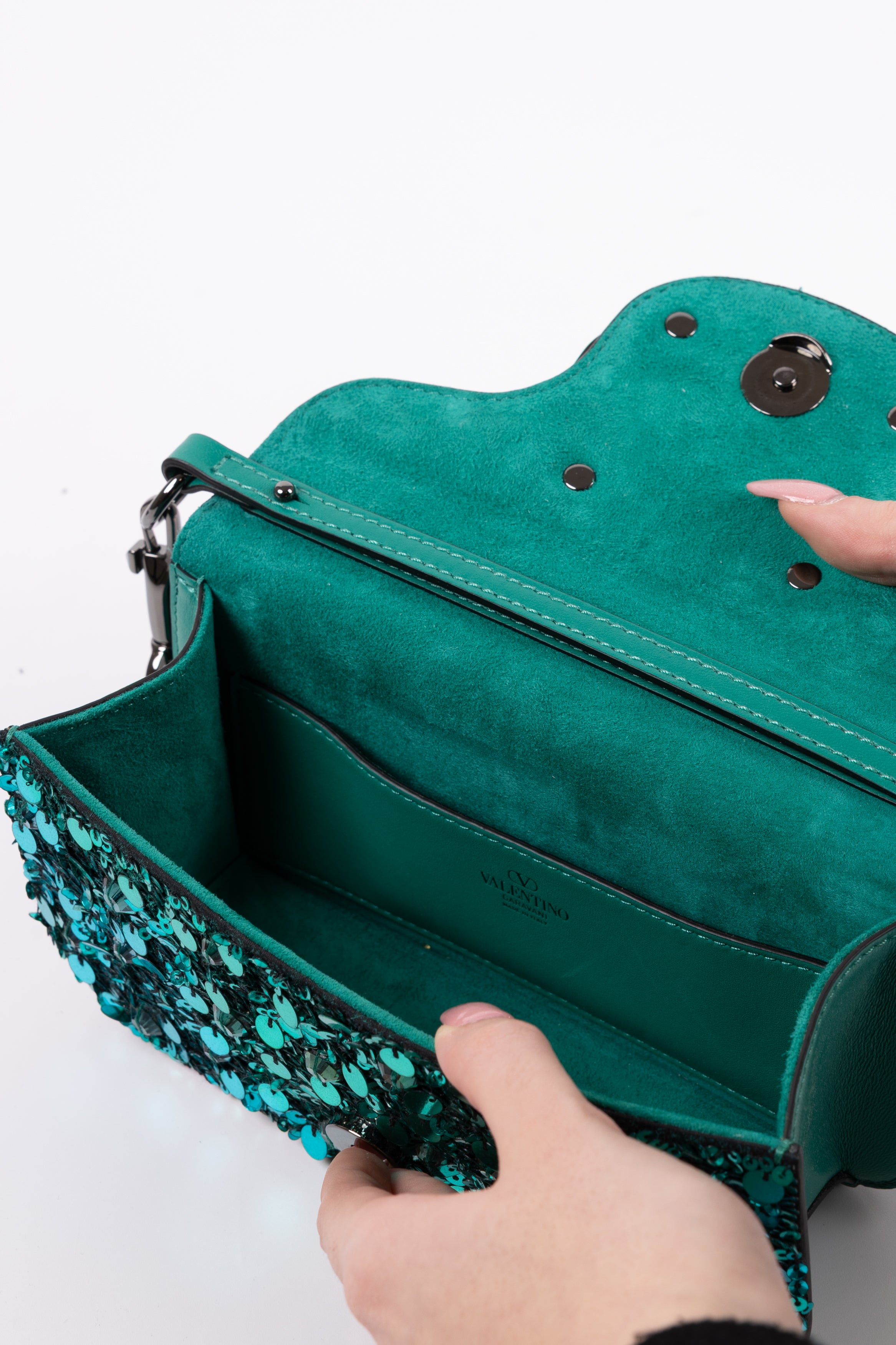 Valentino Locò Piccola in pelle con paillettes Verde Smeraldo