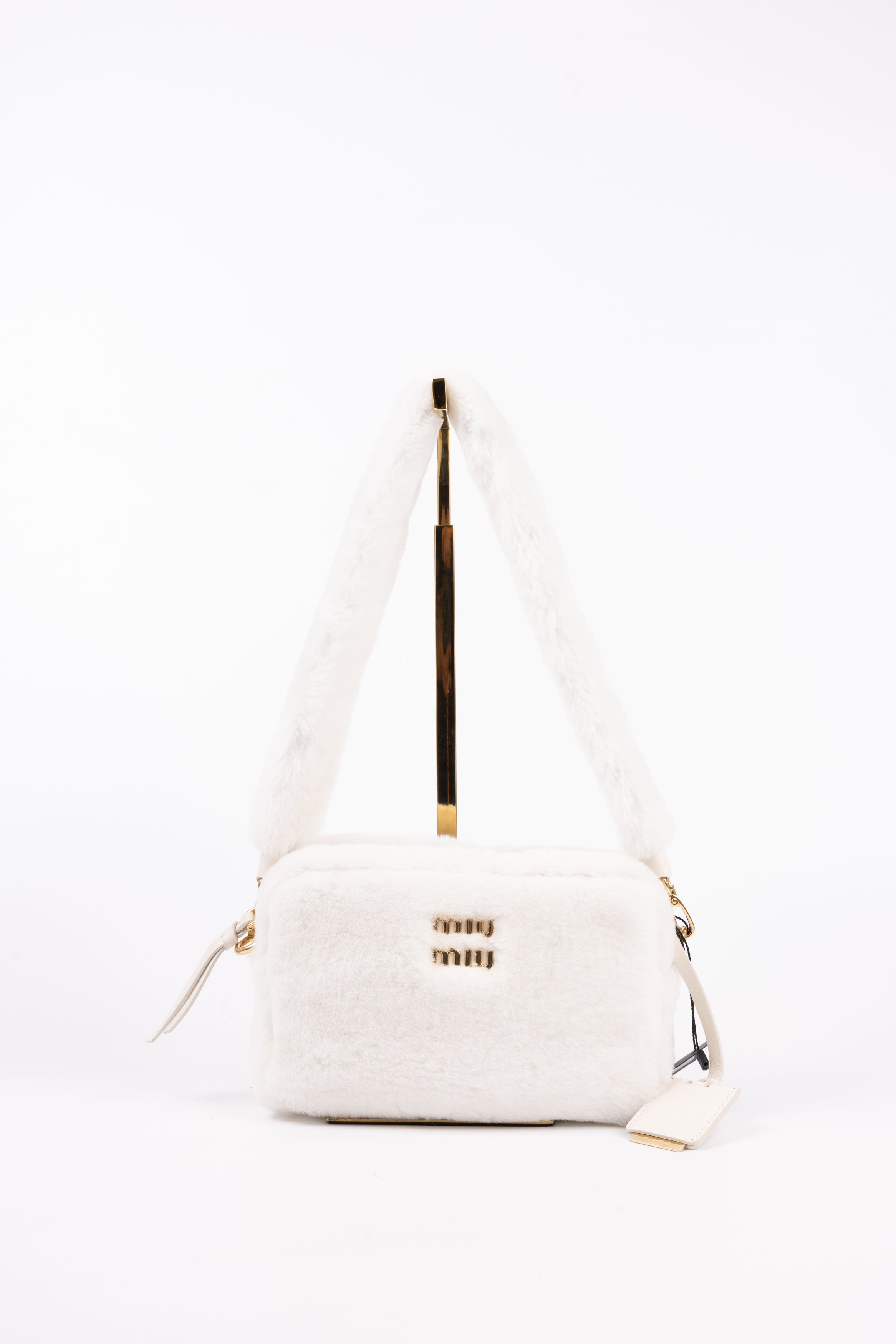 Miu Miu shoulder bag in pelliccia bianca