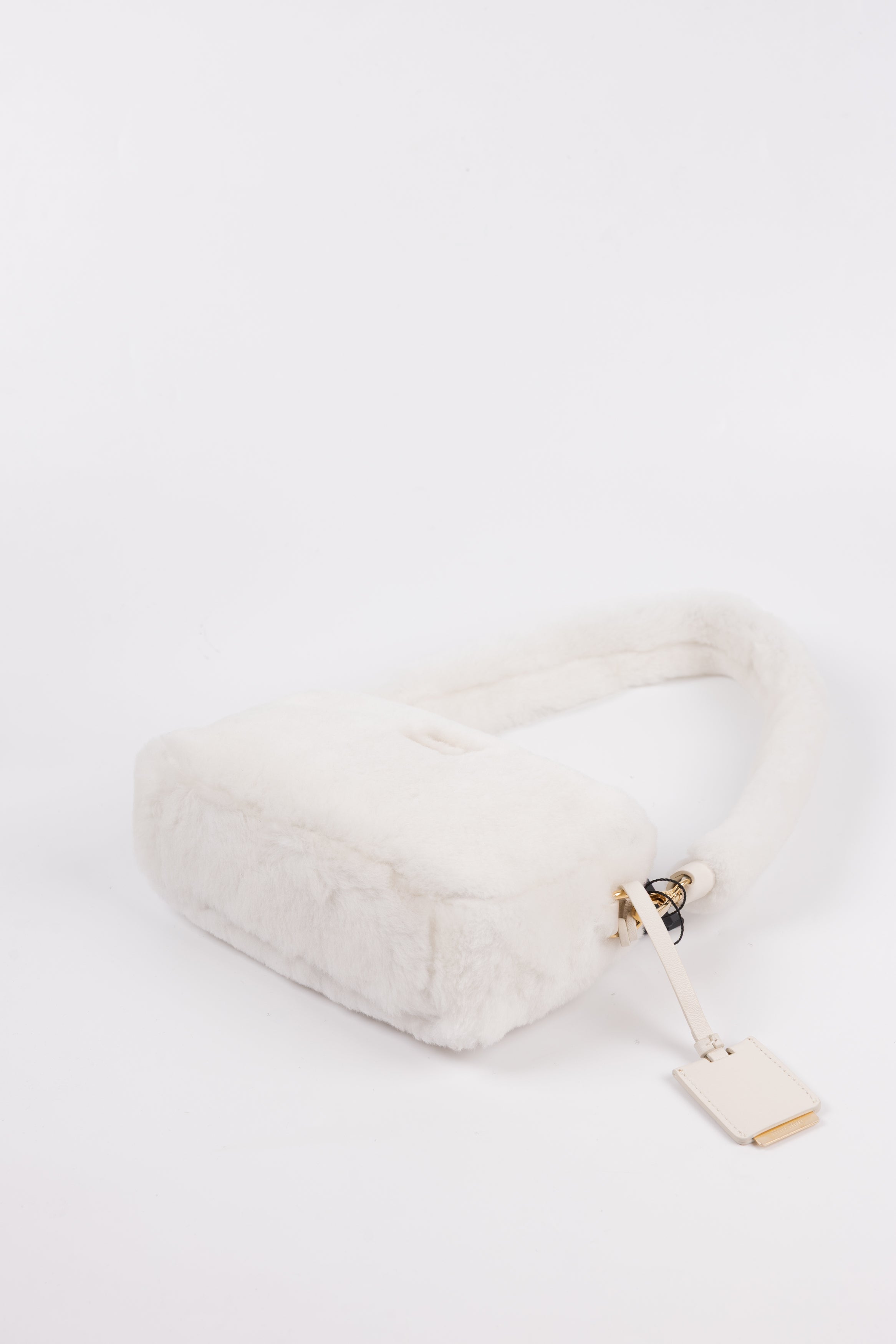 Miu Miu shoulder bag in pelliccia bianca