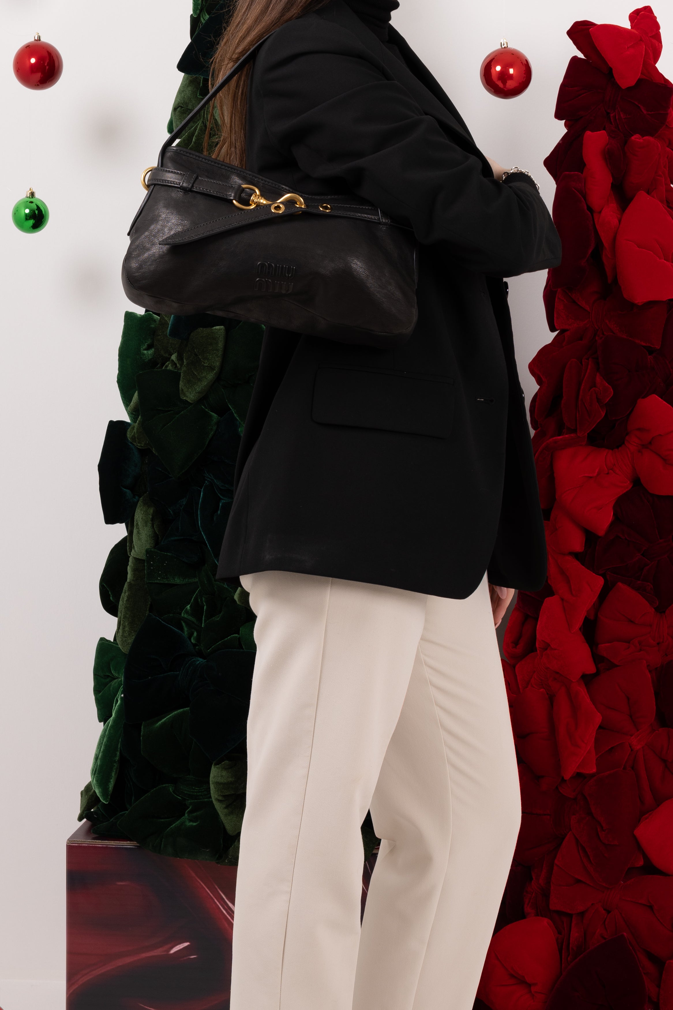 Miu Miu aventure a Spalla Nera in Pelle Regular