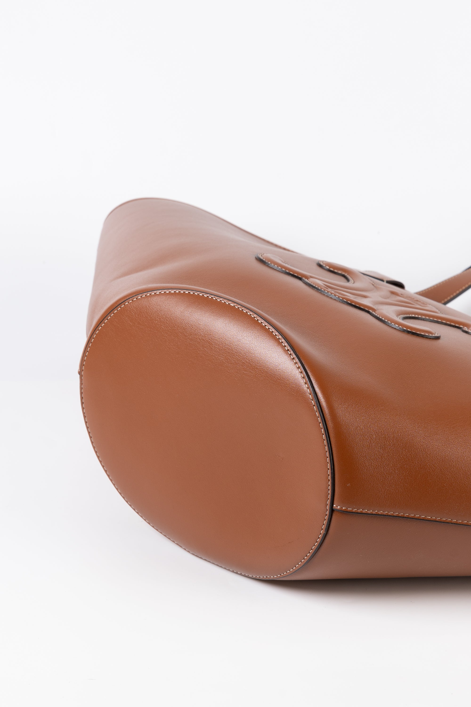 Celine Medium Couffin Cuir Triomphe