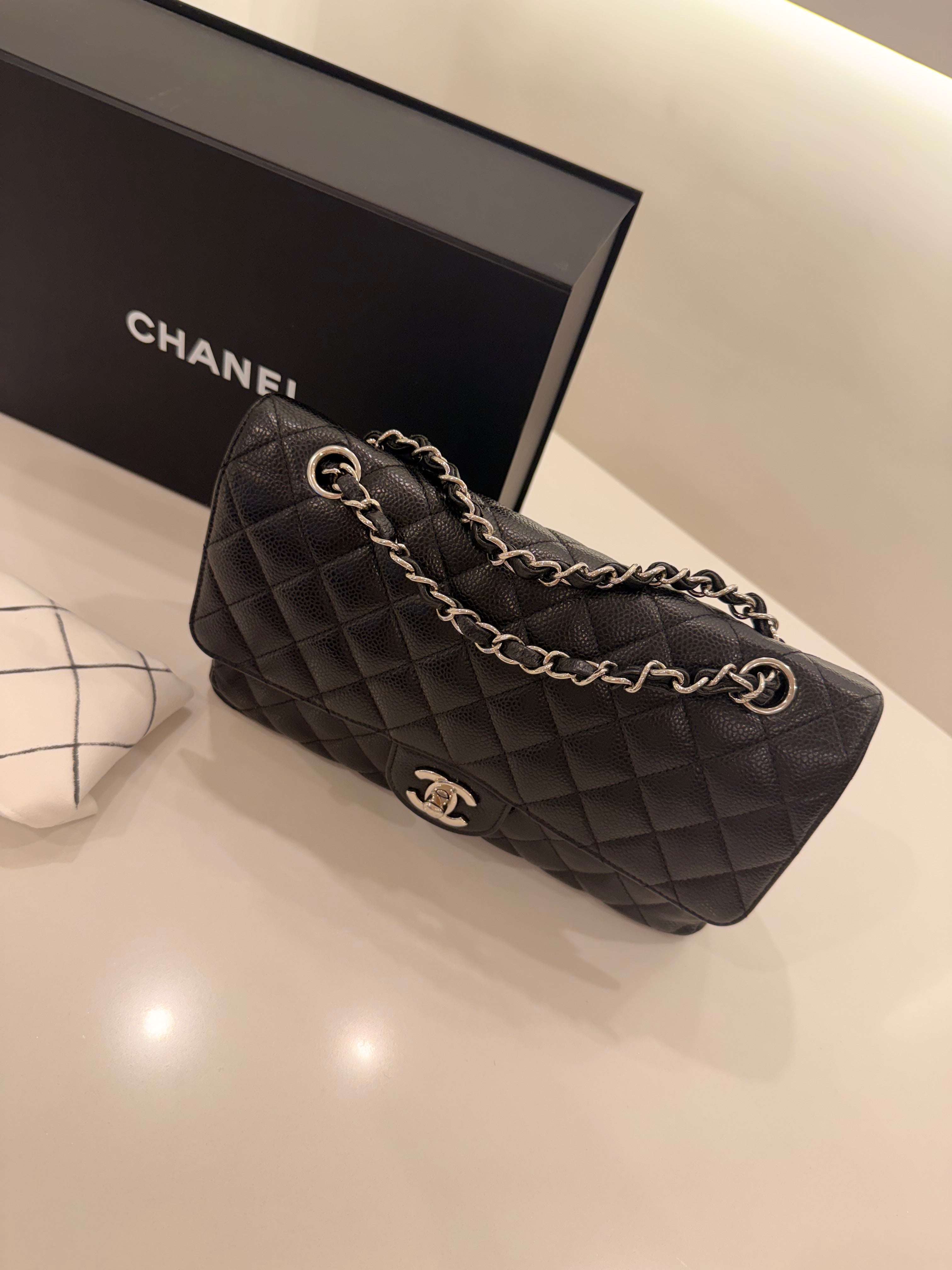 CHANEL 11.12 NERA/ARGENTO CAVIAR