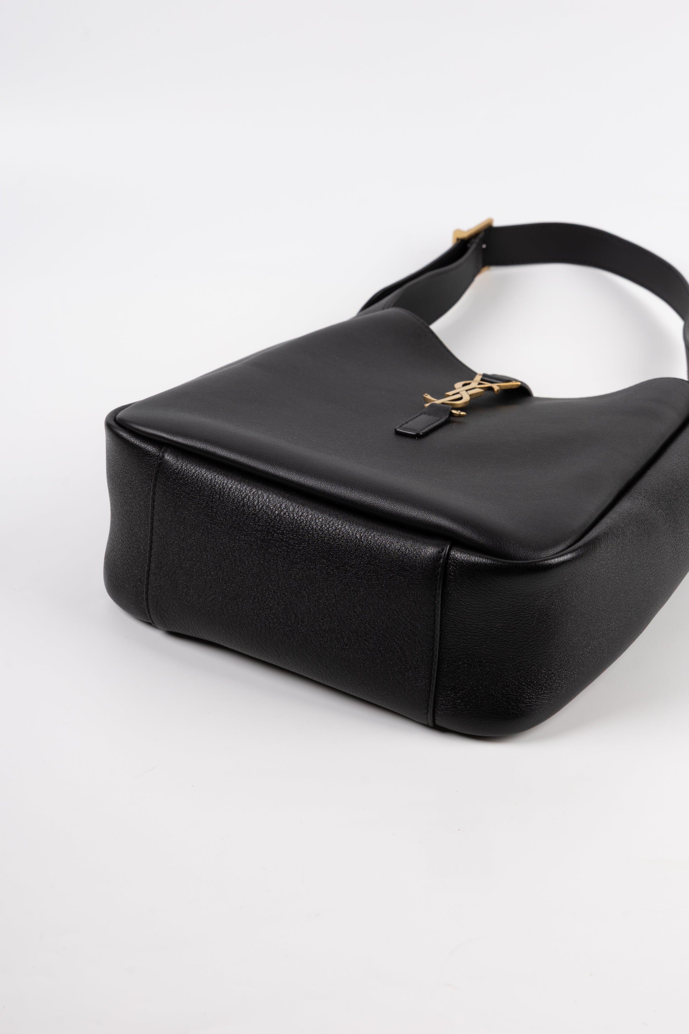 Saint Laurent Small Morbida le 5 à 7 Pelle Martellata