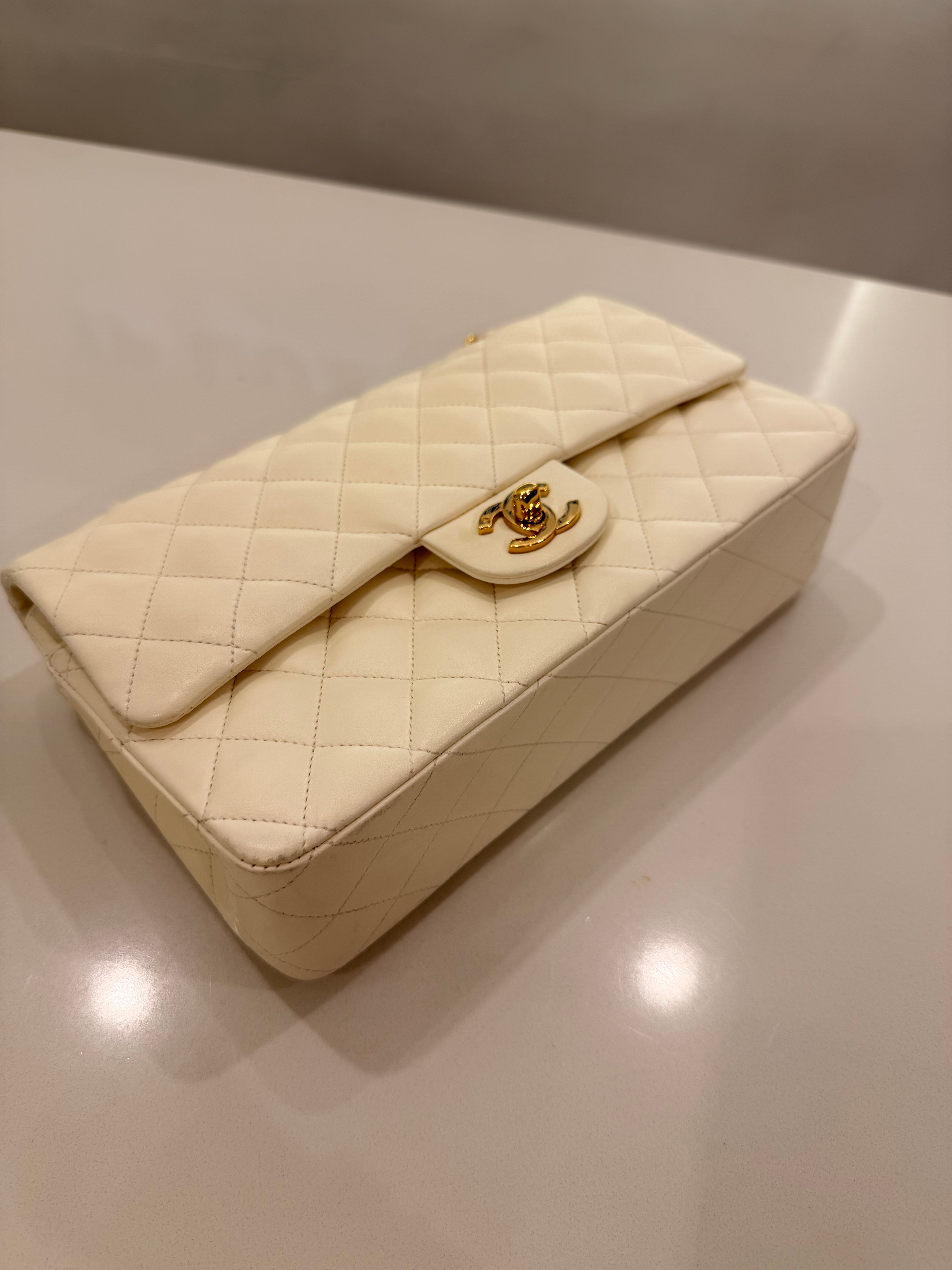 CHANEL 11.12 BIANCA