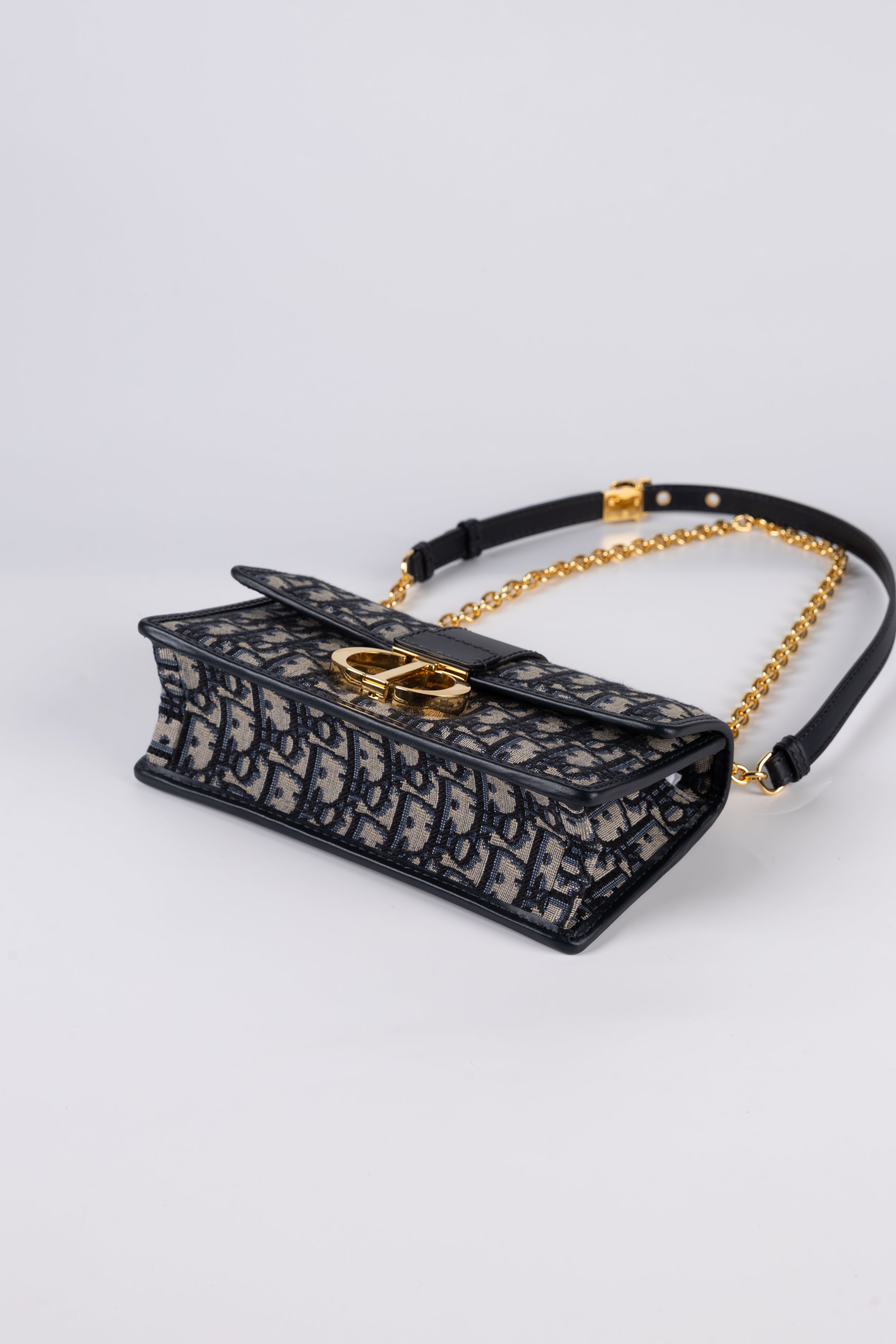 Dior 30 Montaigne East-west con catena
