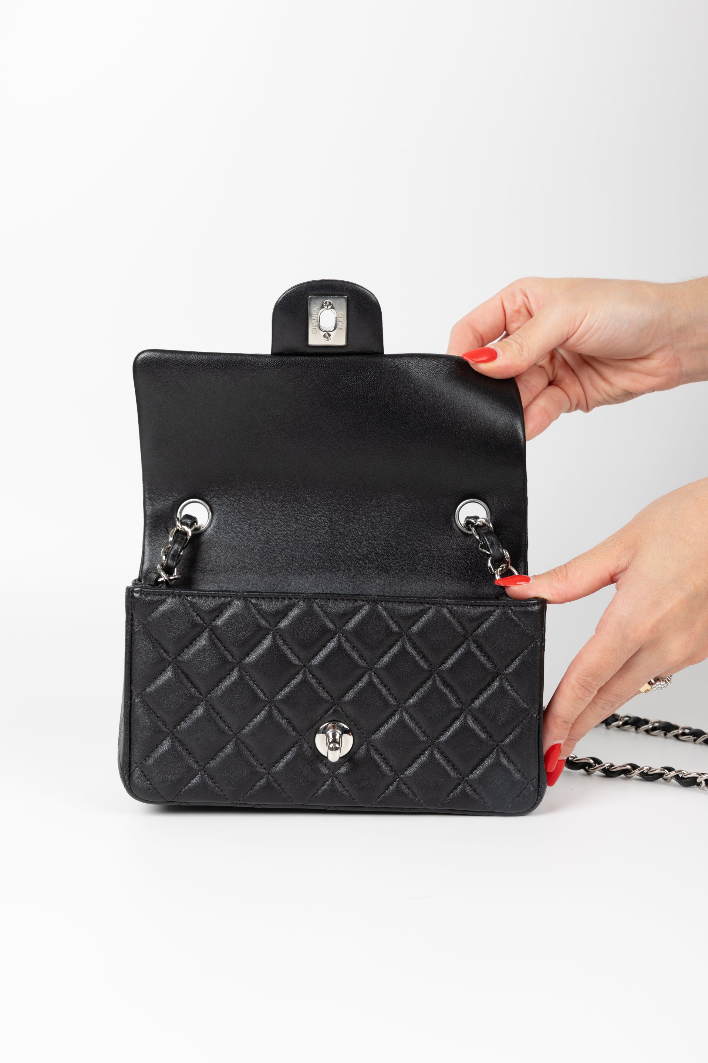CHANEL RECTANGULAR NERA