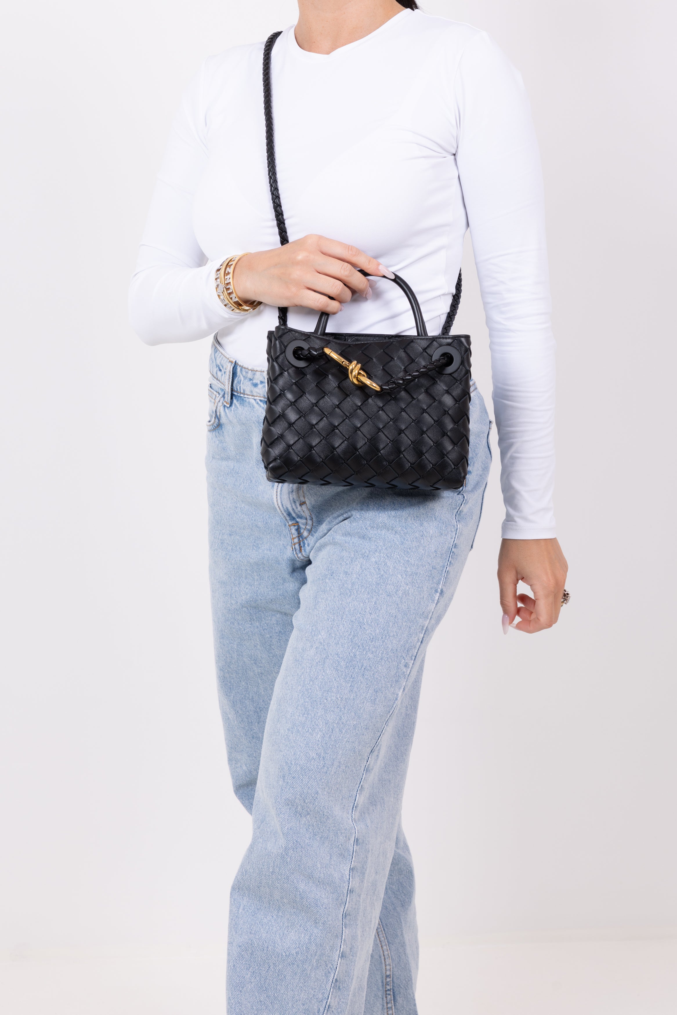 BOTTEGA VENETA ANDIAMO MINI NERA