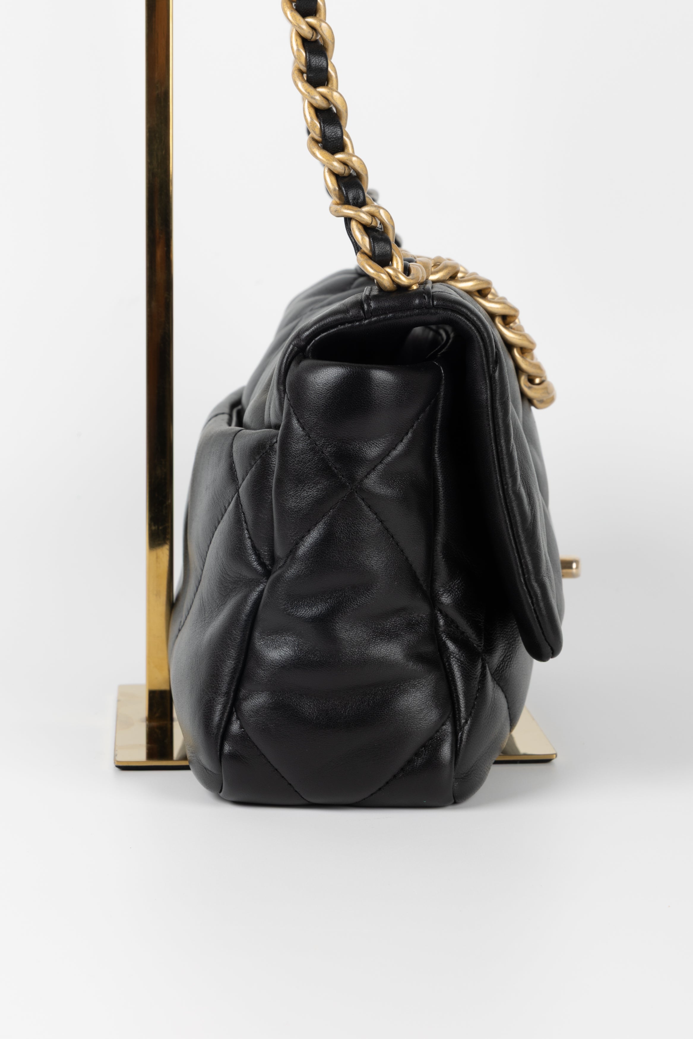 CHANEL 19 SMALL NERA