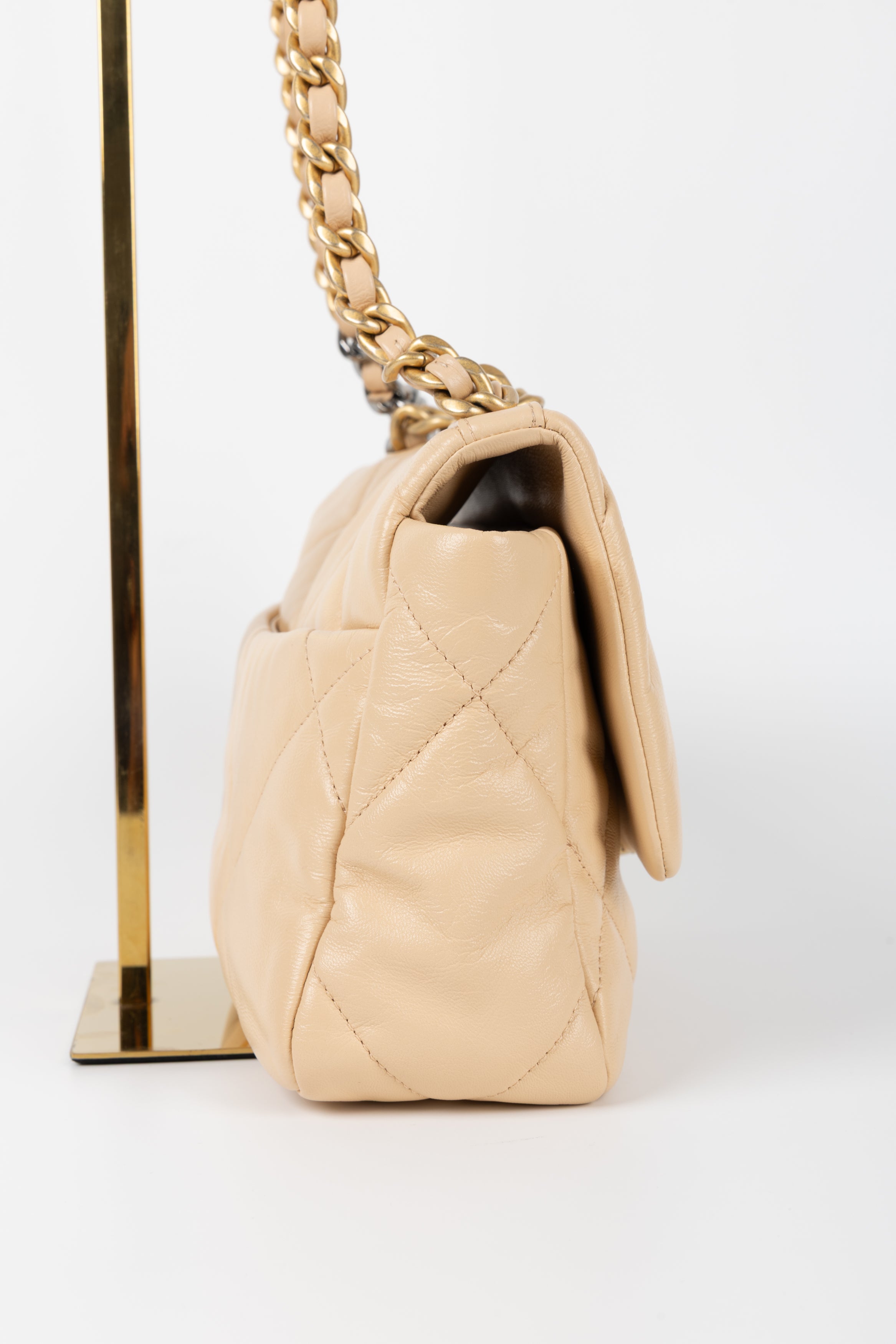 CHANEL 19 SMALL BEIGE