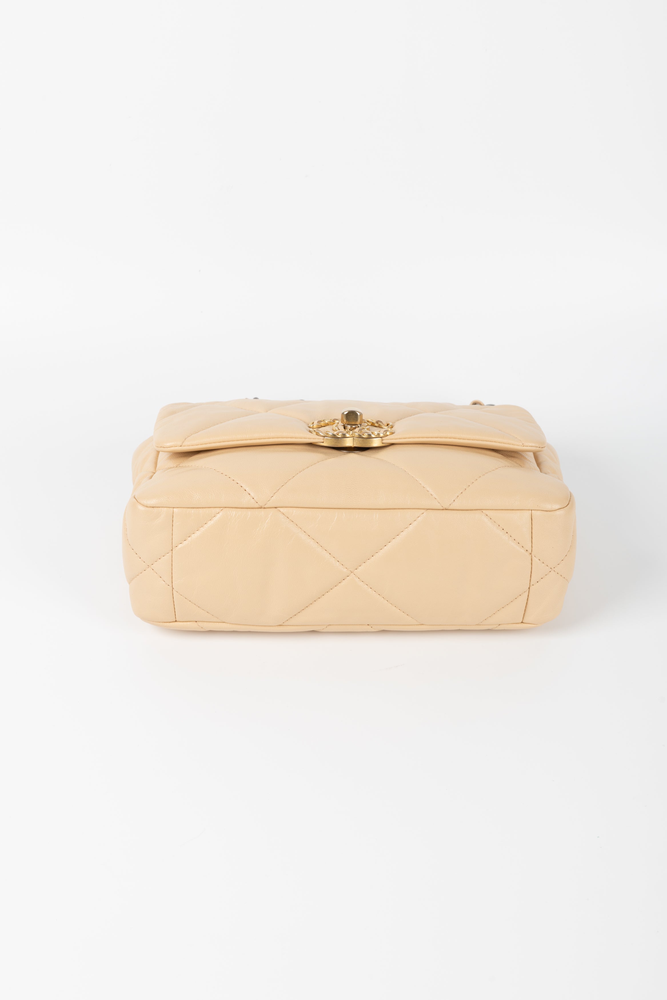 CHANEL 19 SMALL BEIGE