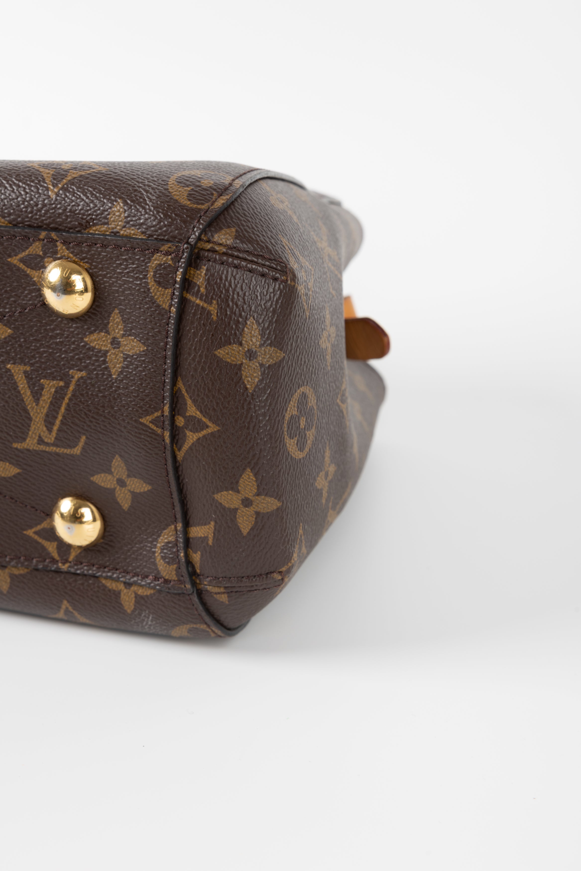 LOUIS VUITTON MONTAIGNE BB