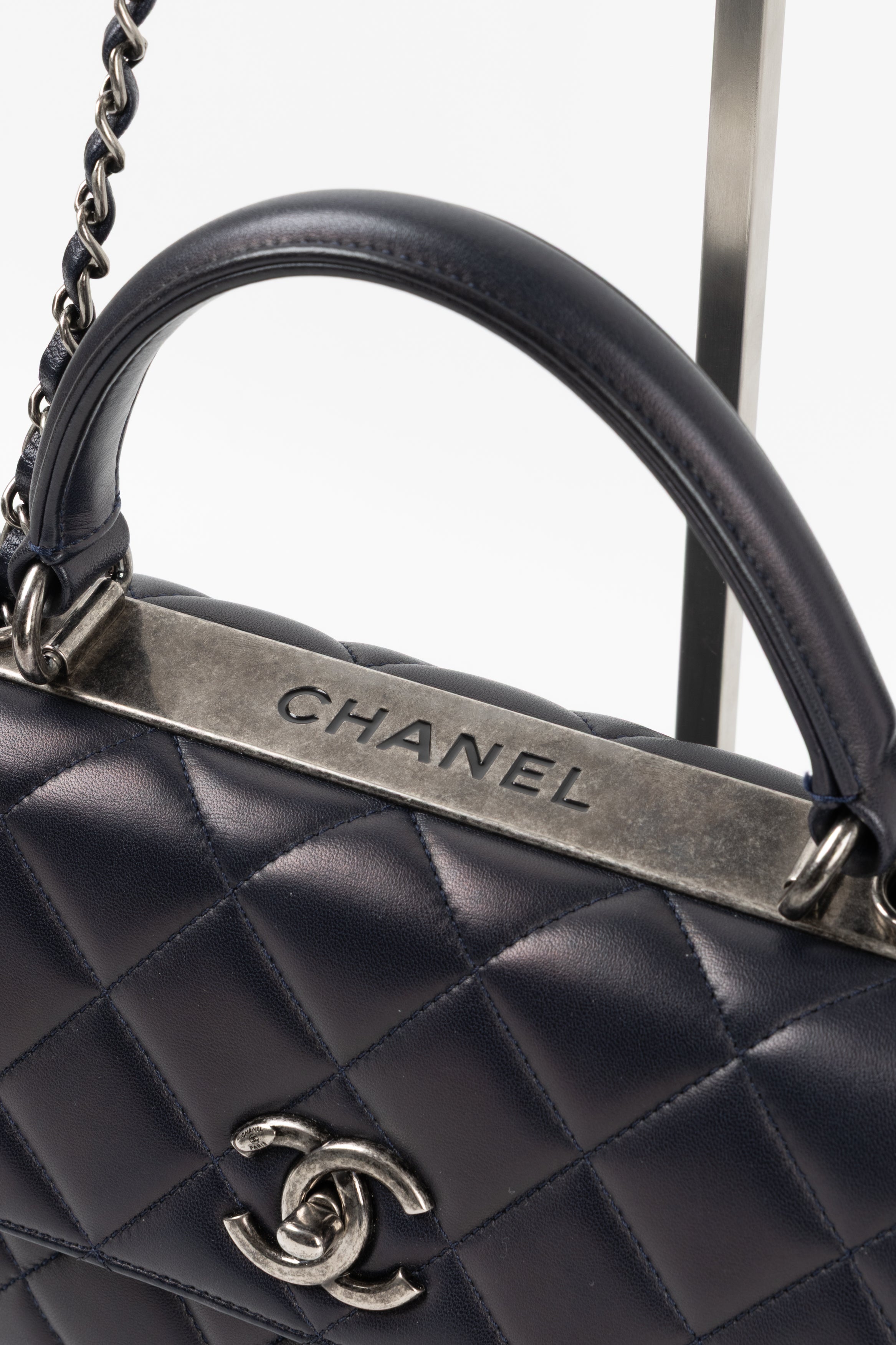 CHANEL TRENDY BLU