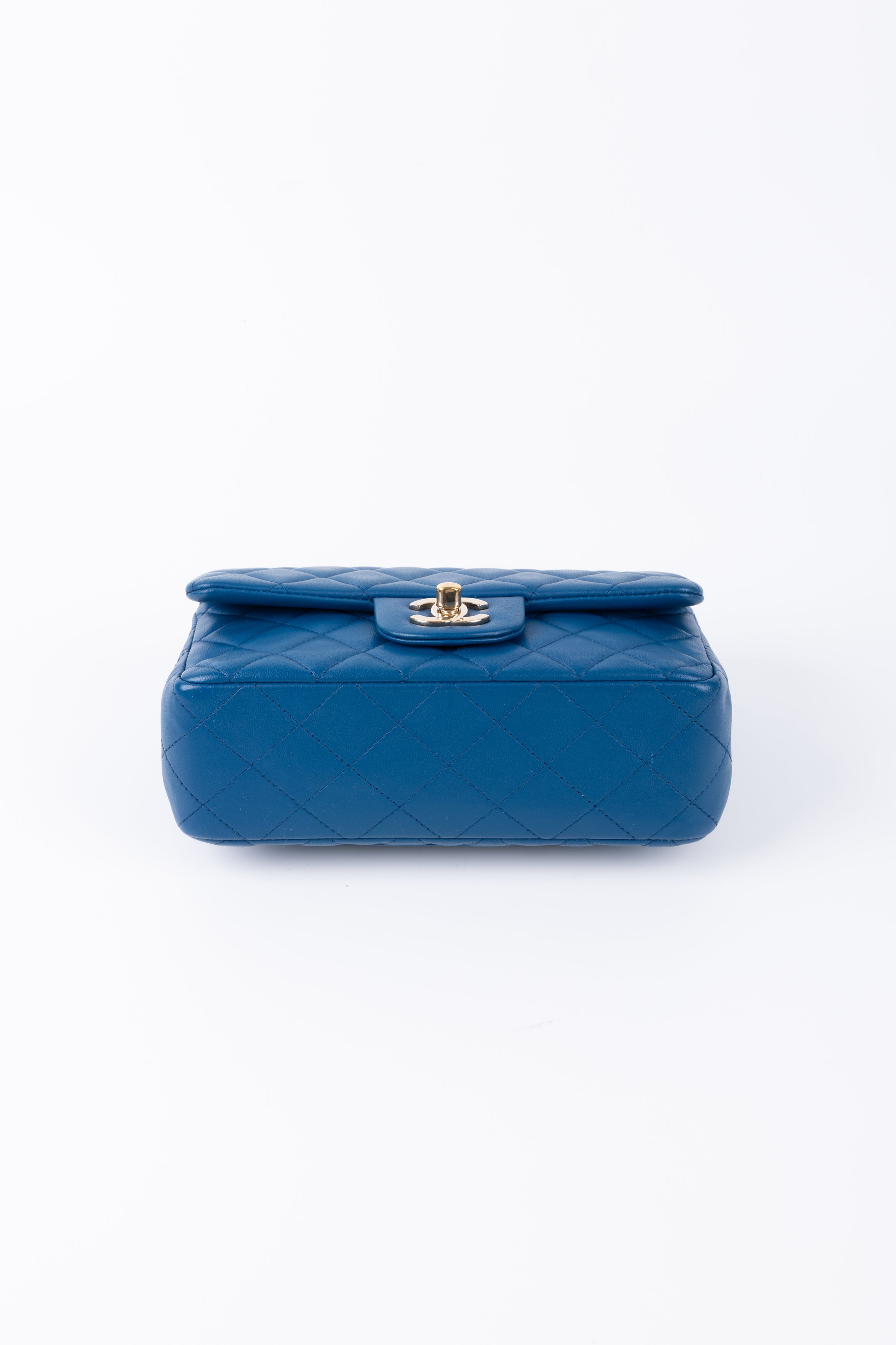 CHANEL RECTANGULAR BLU
