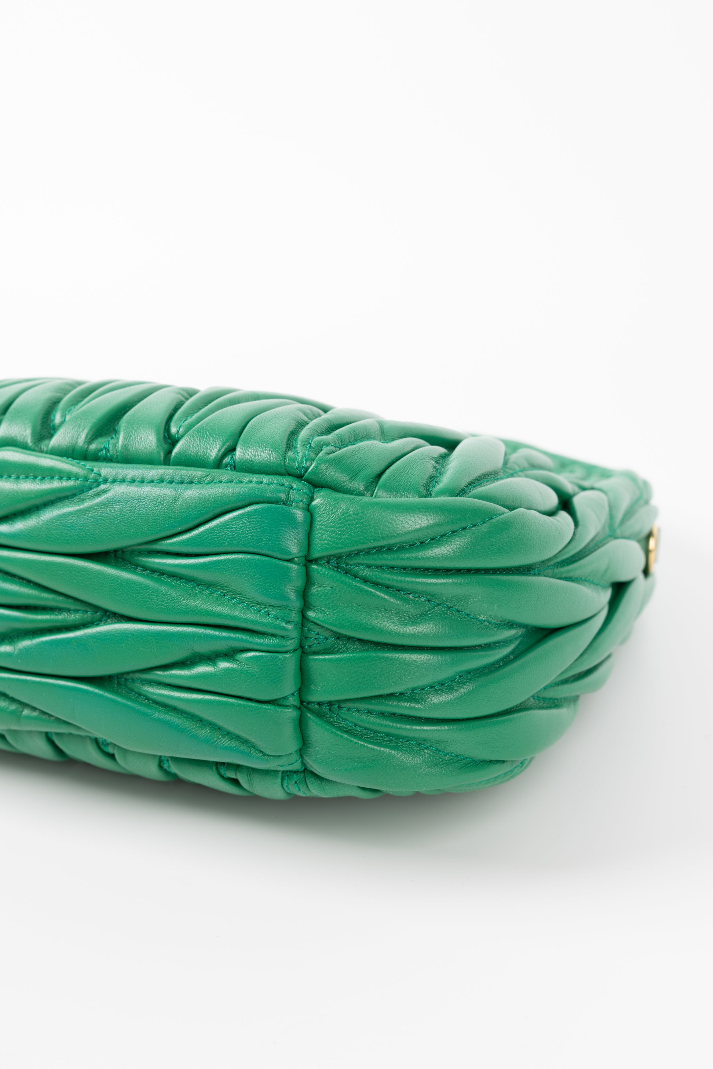 Miu Miu Hobo Wonder Small VERDE