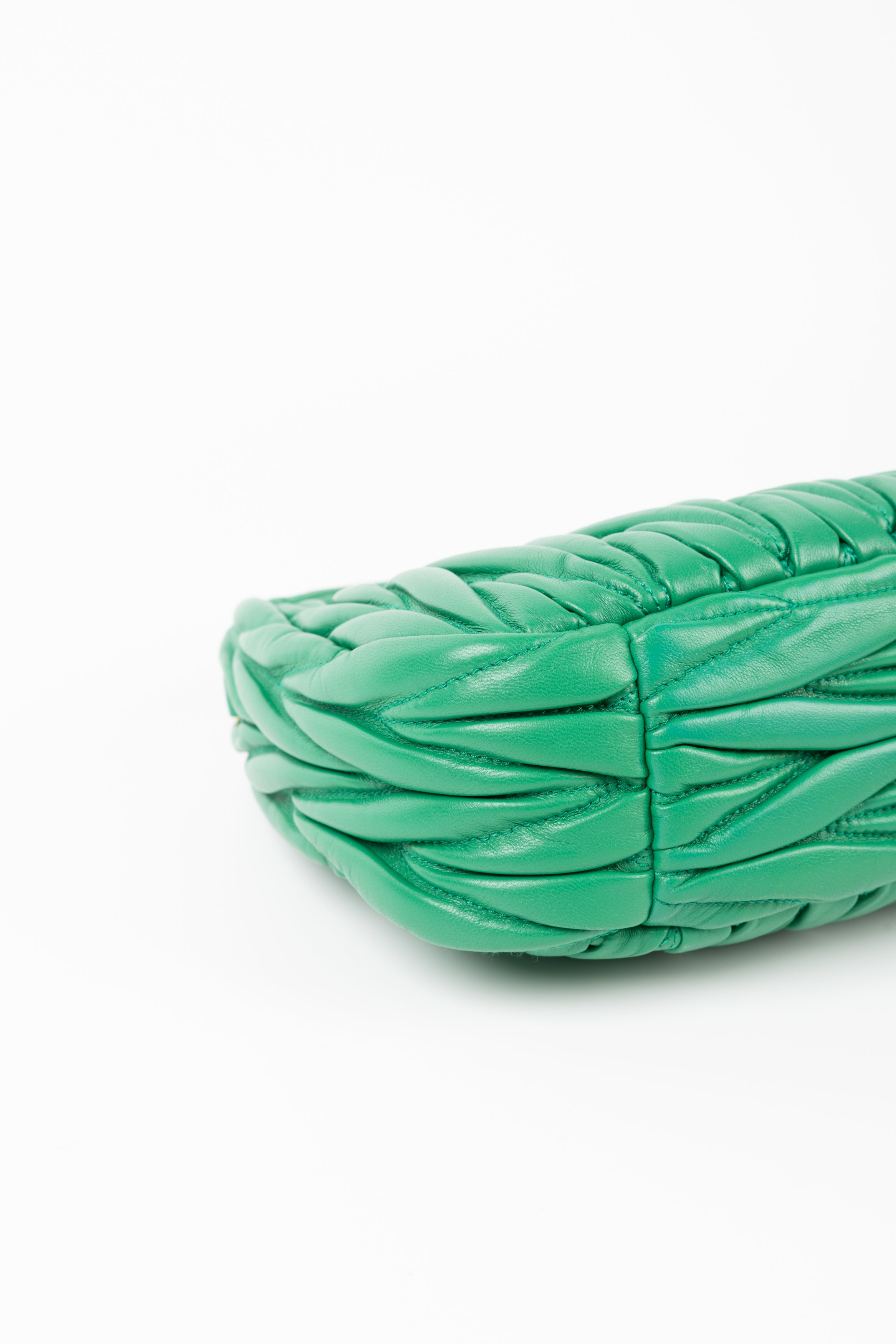 Miu Miu Hobo Wonder Small VERDE