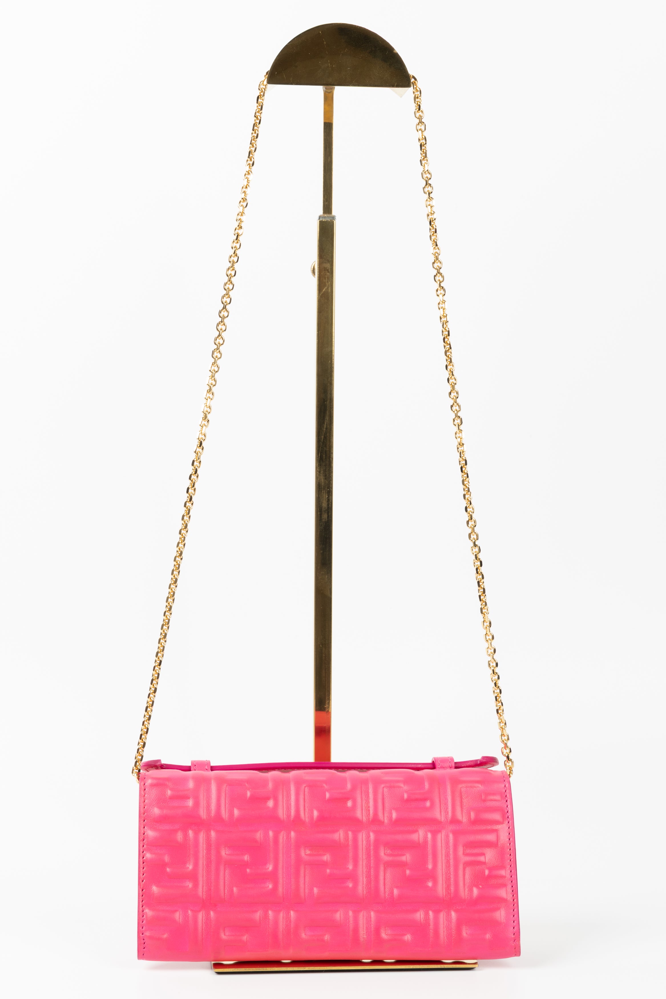 FENDI CONTINENTAL WITH CHAIN FUCSIA