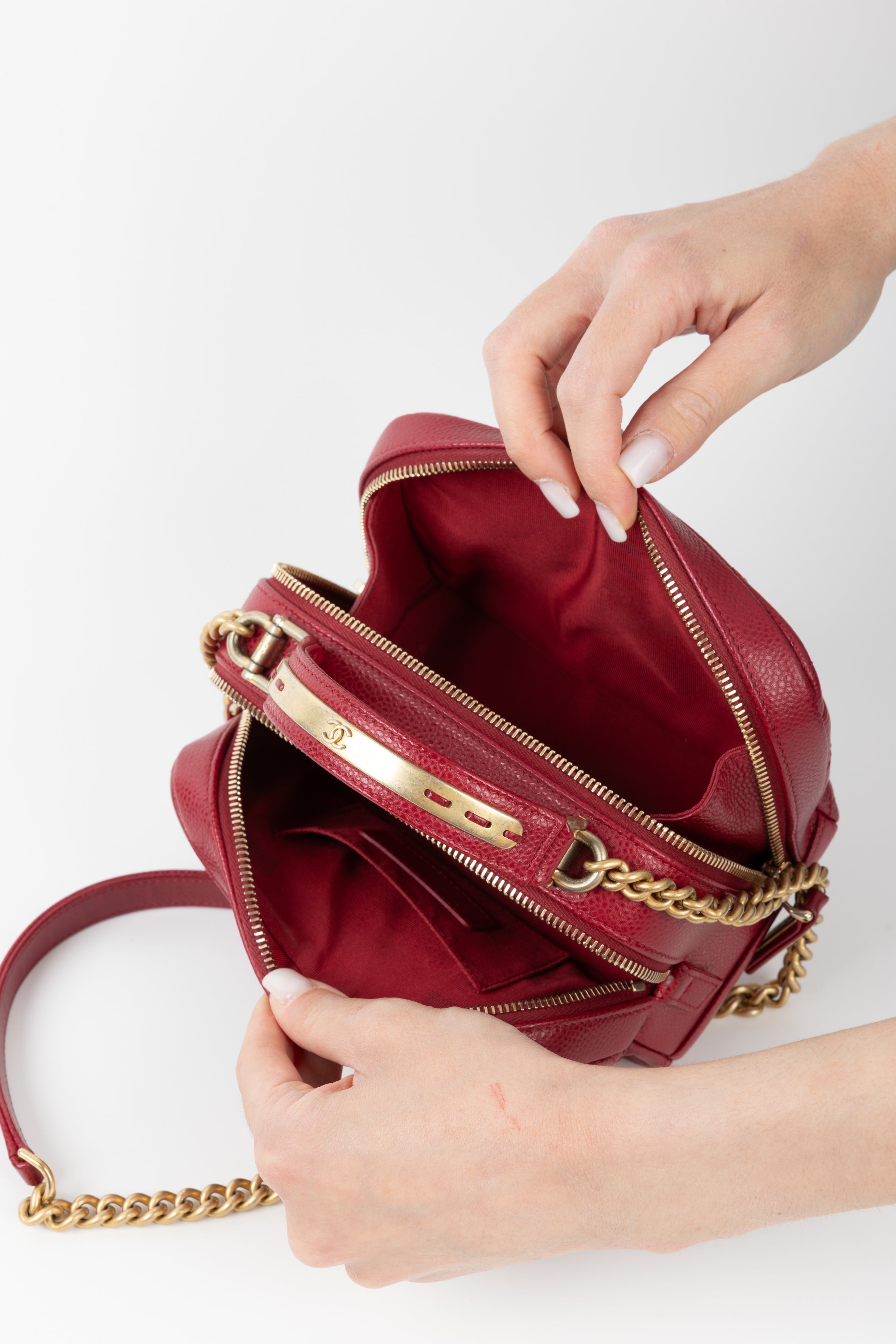 CHANEL CARRY AROUND ROSSA