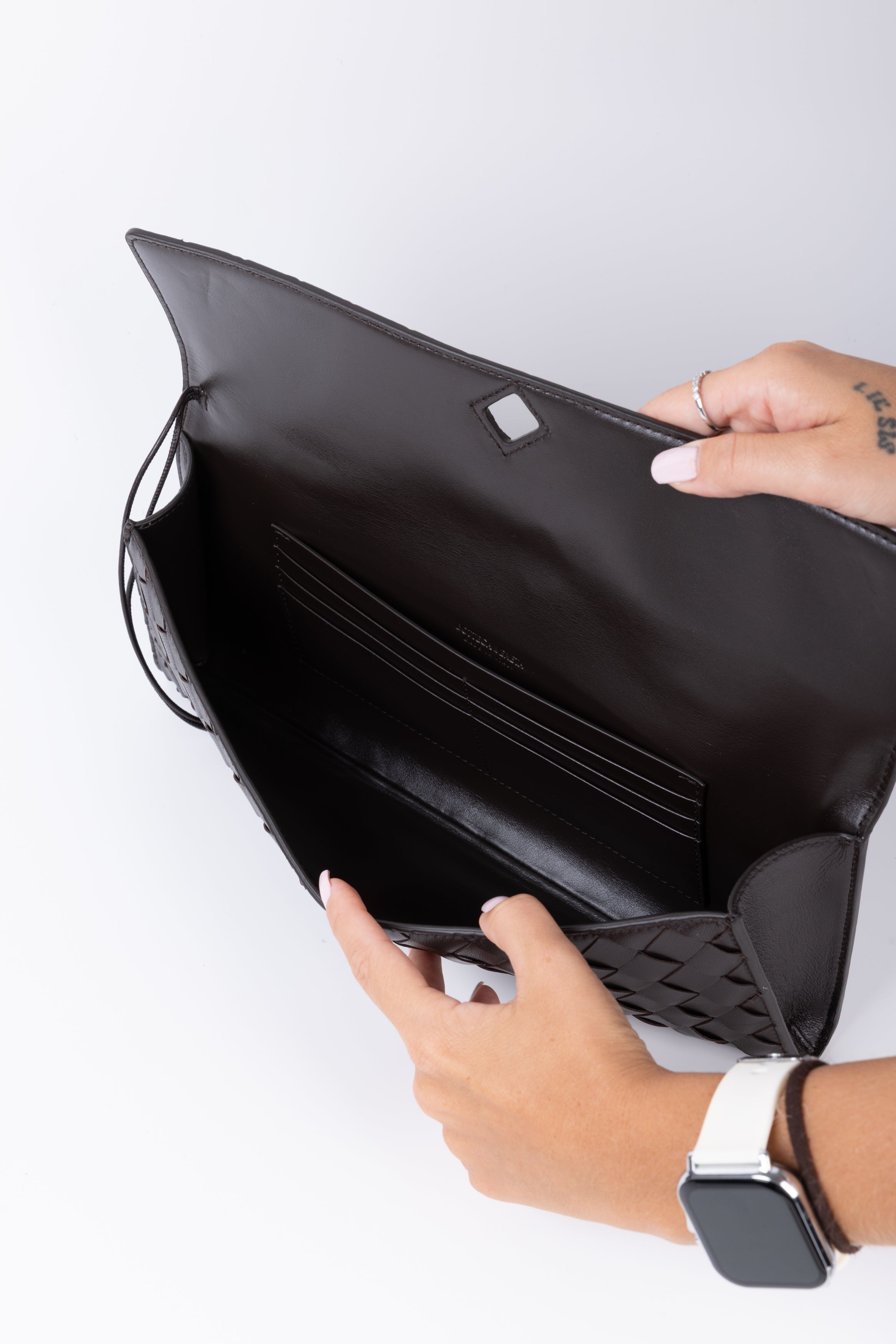 BOTTEGA VENETA ANDIAMO CLUTCH FONDANT