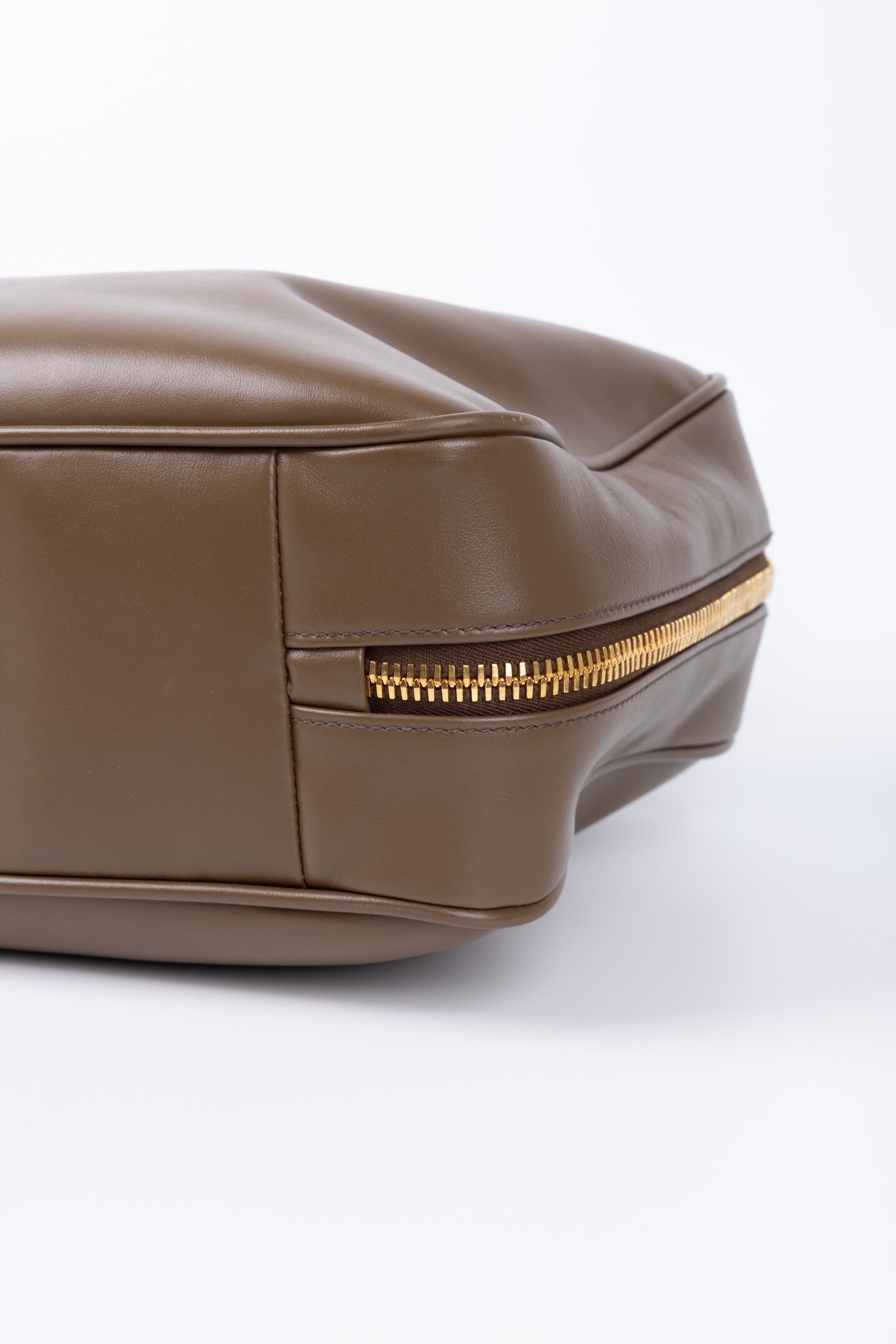 MIU MIU BEAU LARGE MARRONE