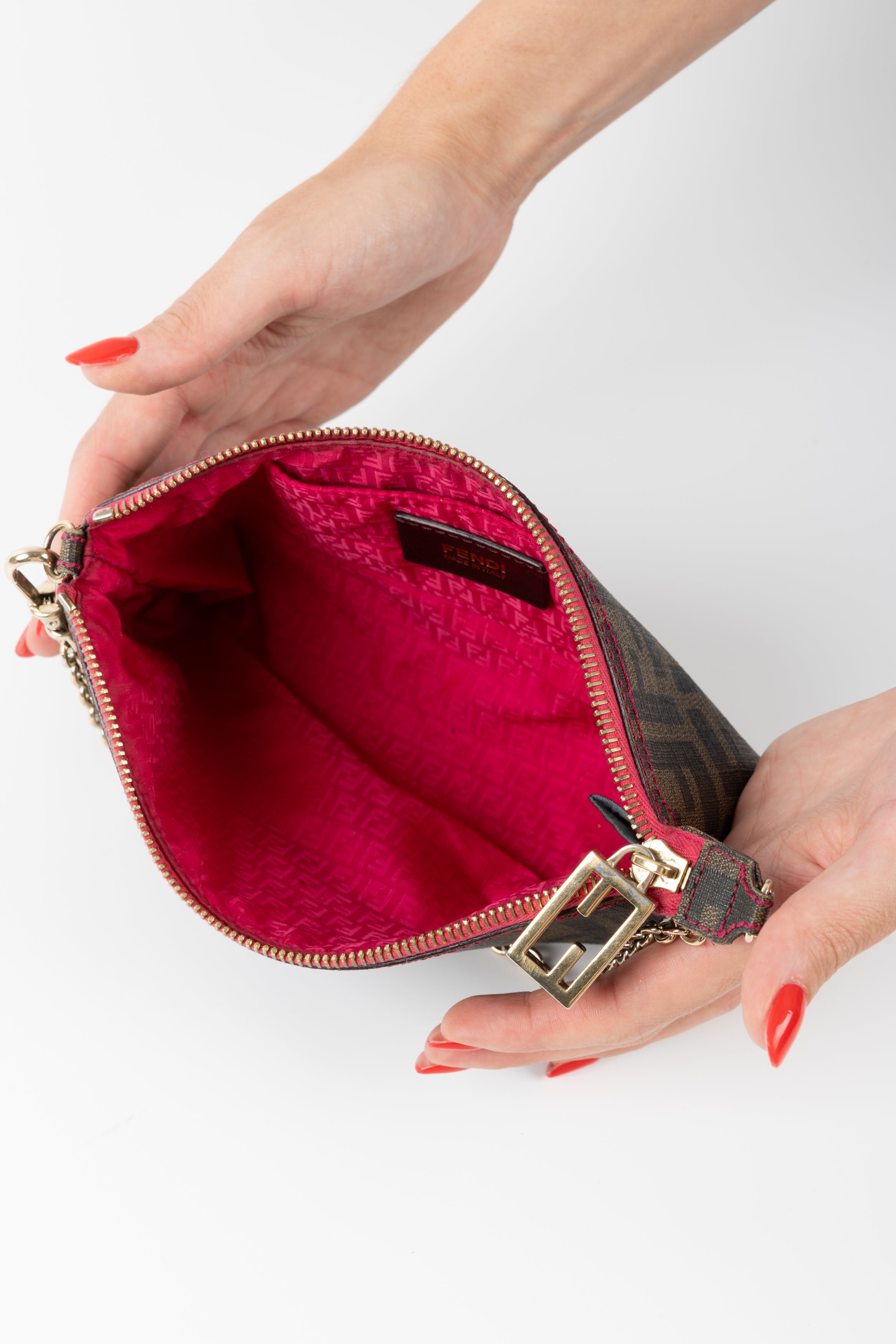 FENDI POCHETTE CON CATTENA IN TELA FF ZUCCA