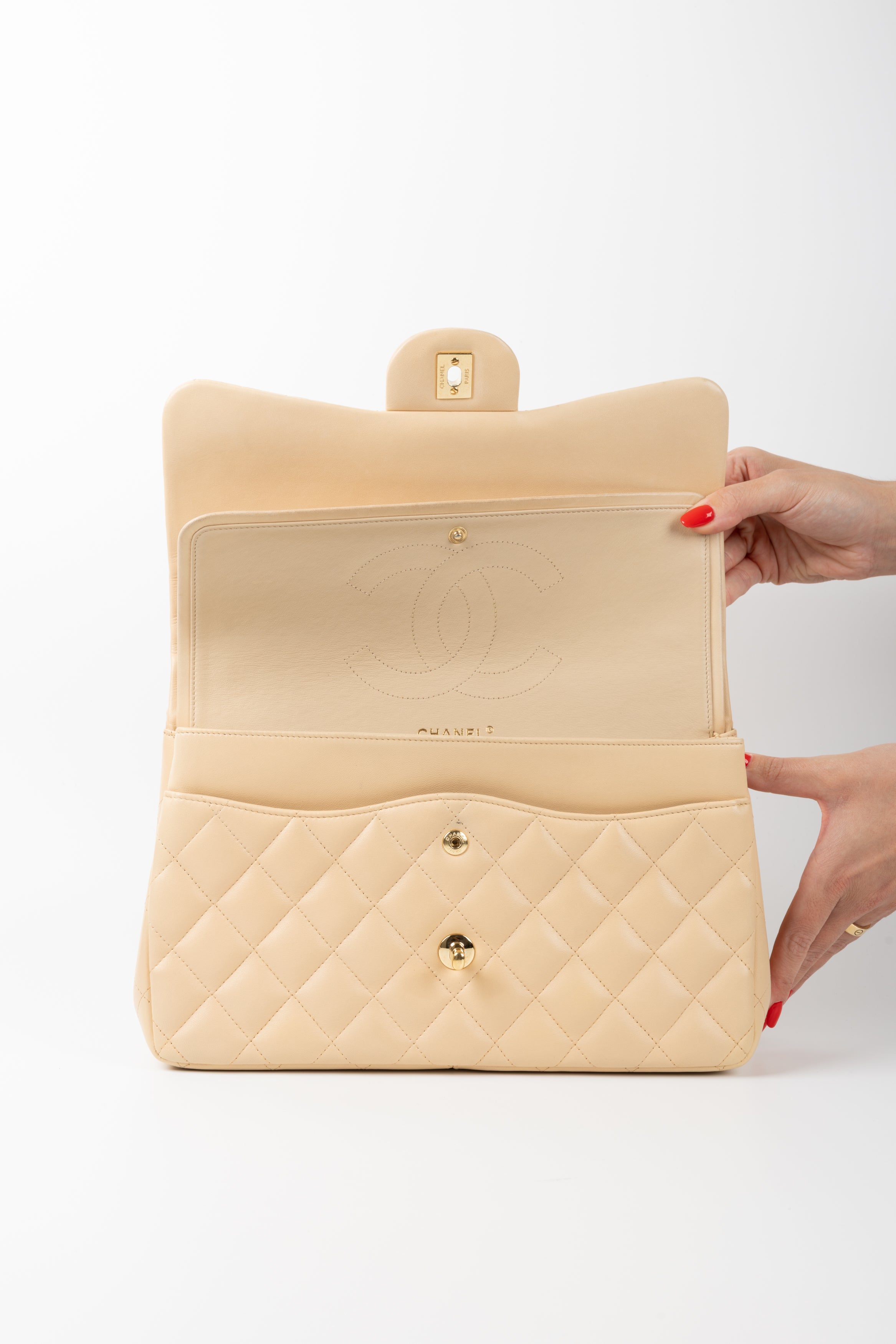 CHANEL JUMBO BEIGE