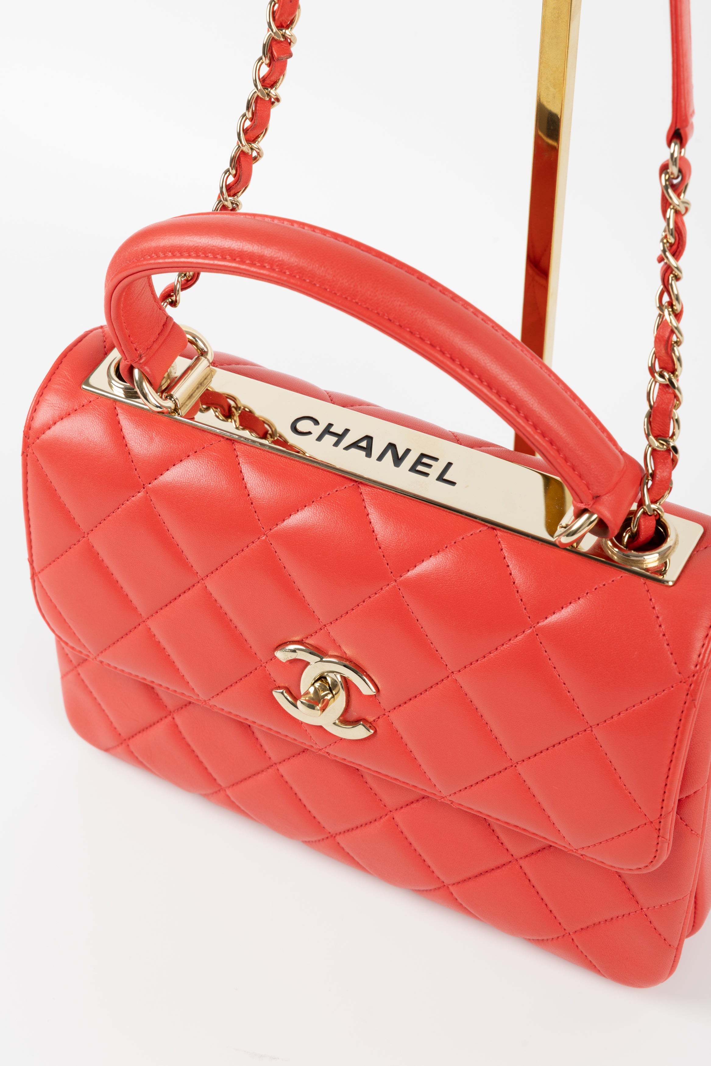 CHANEL TRENDY CORALLO