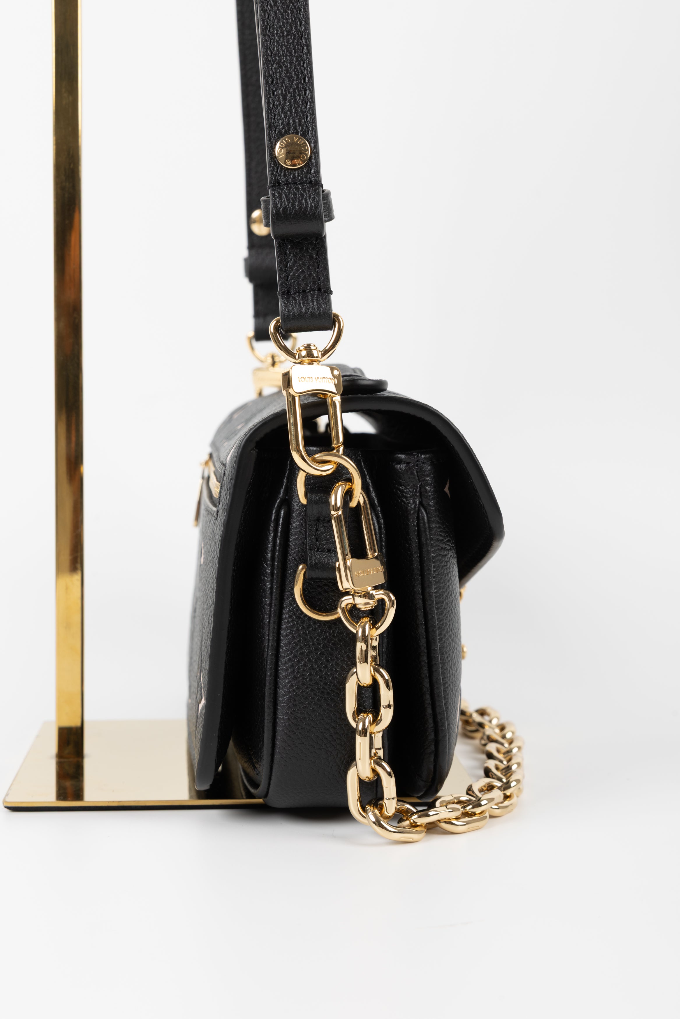 LOUIS VUITTON MÈTIS EAST WEST