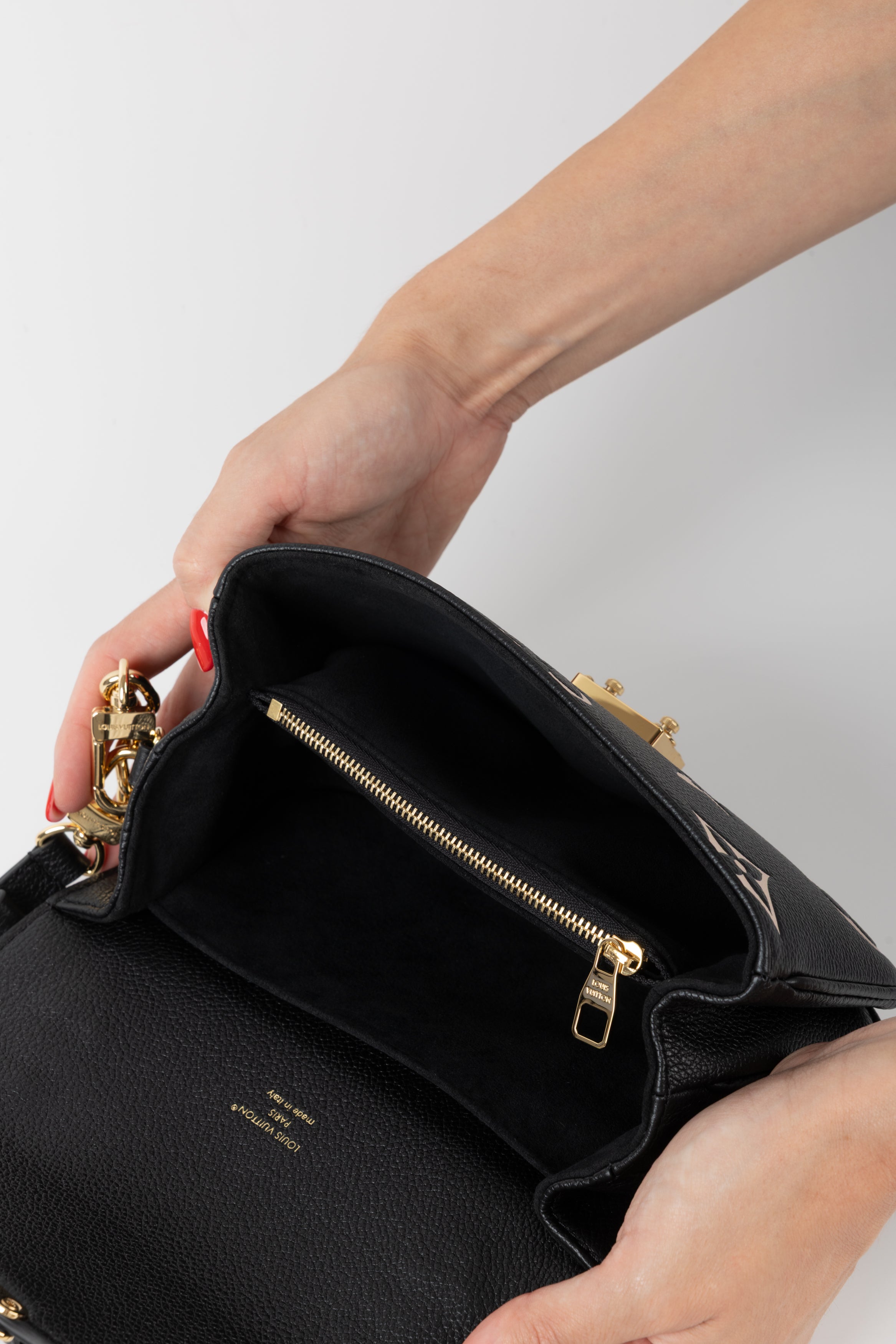 LOUIS VUITTON MÈTIS EAST WEST