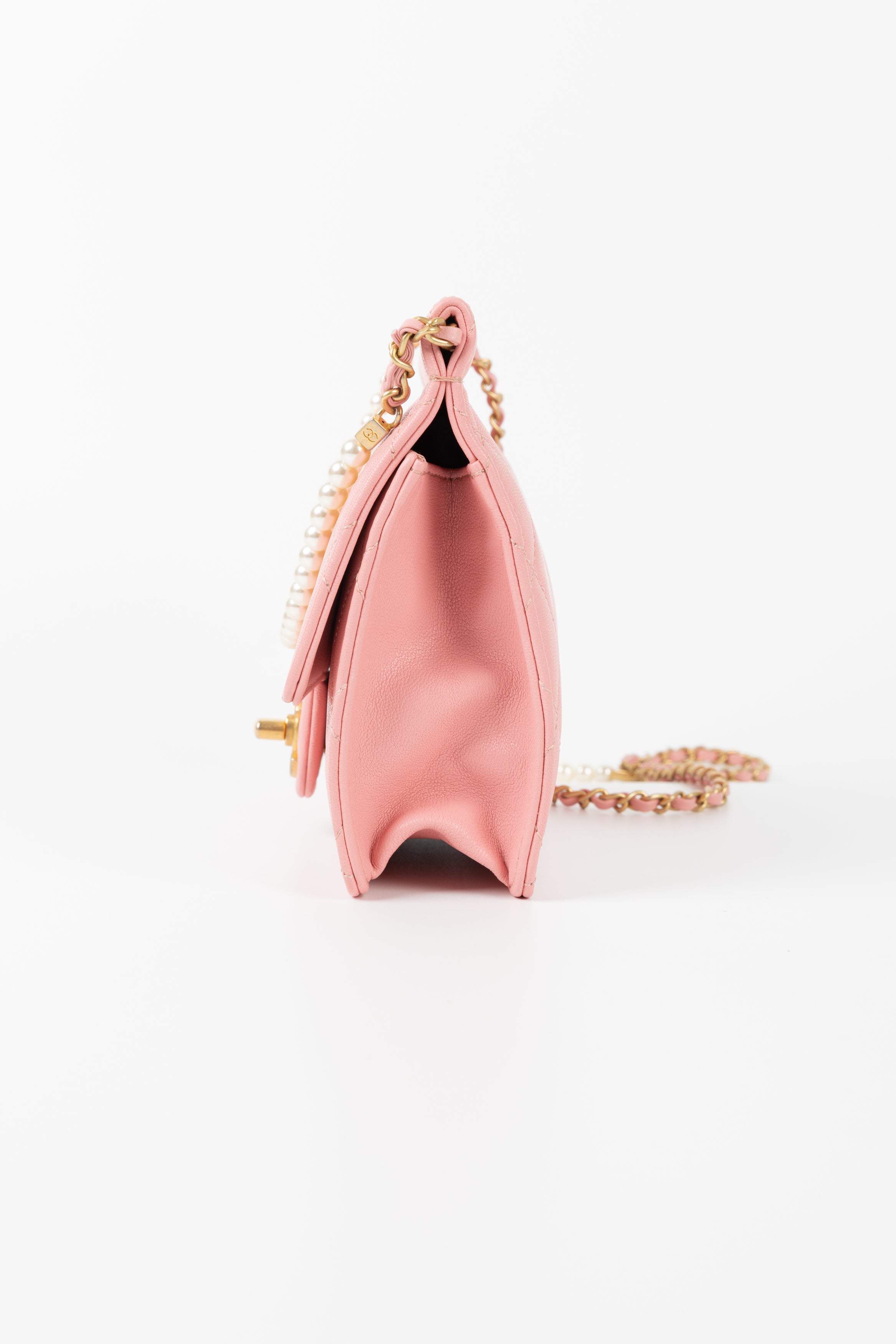 CHANEL PEARL CHAIN FLAP ROSA