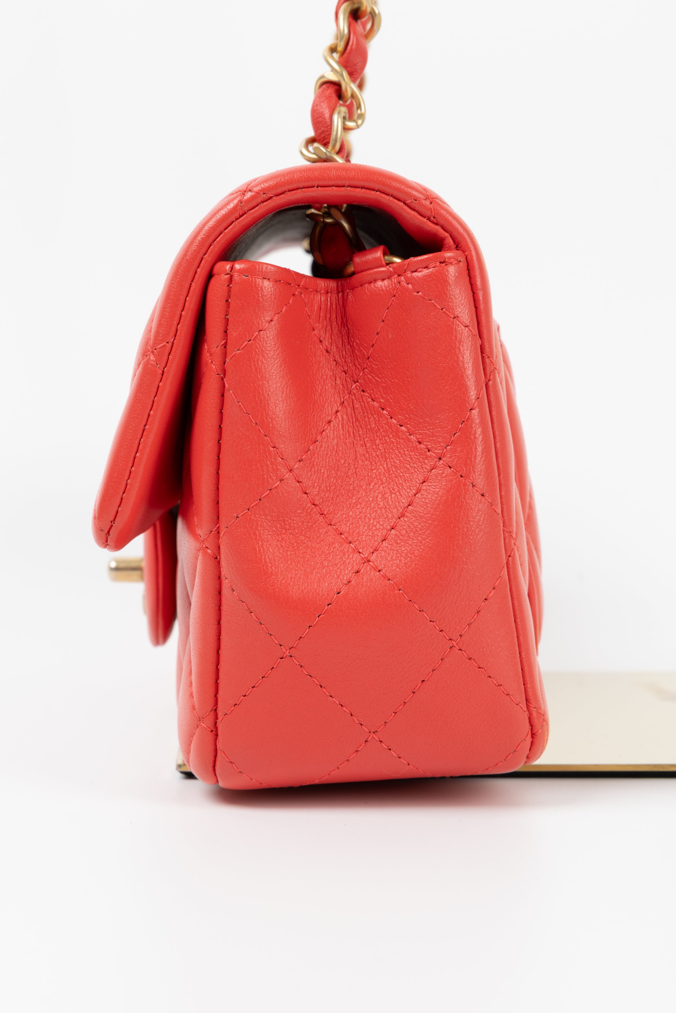 CHANEL RECTANGULAR CORALLO (RISERVATA)