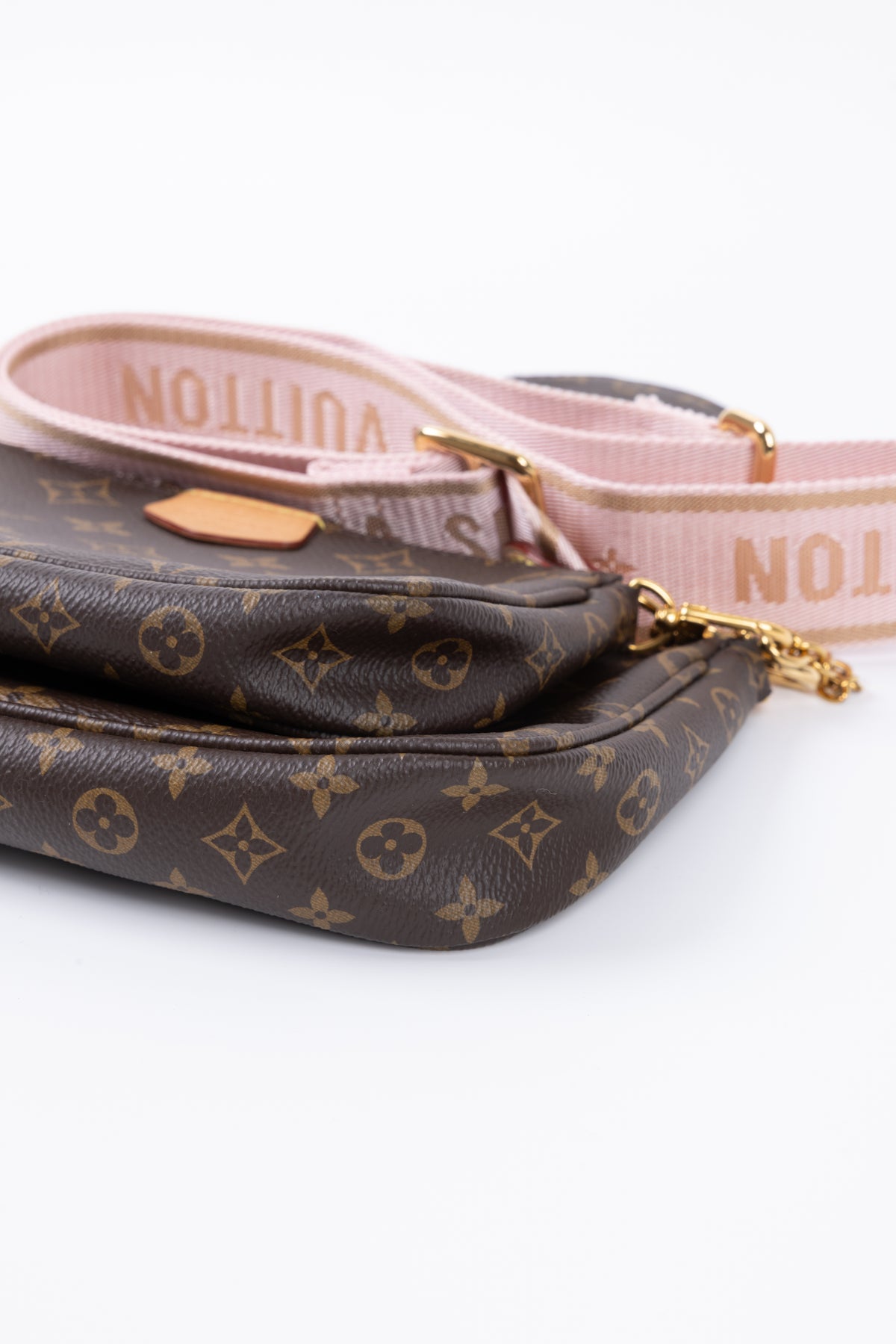 LOUIS VUITTON MULTI POCHETTE ROSA