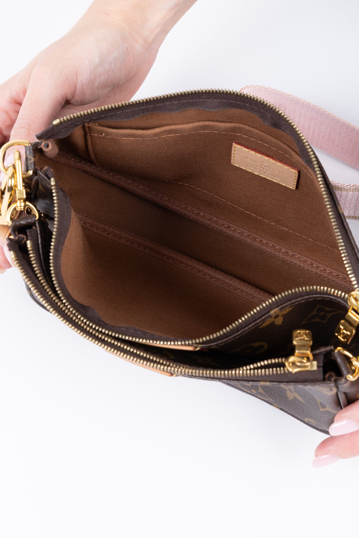 LOUIS VUITTON MULTI POCHETTE ROSA