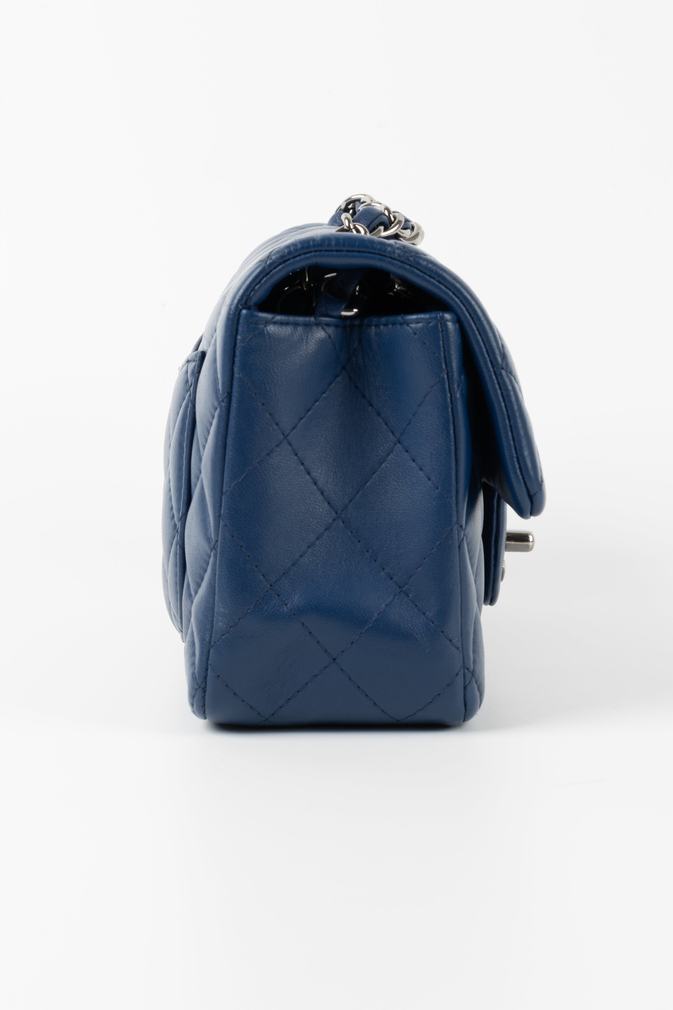CHANEL RECTANGULAR BLU