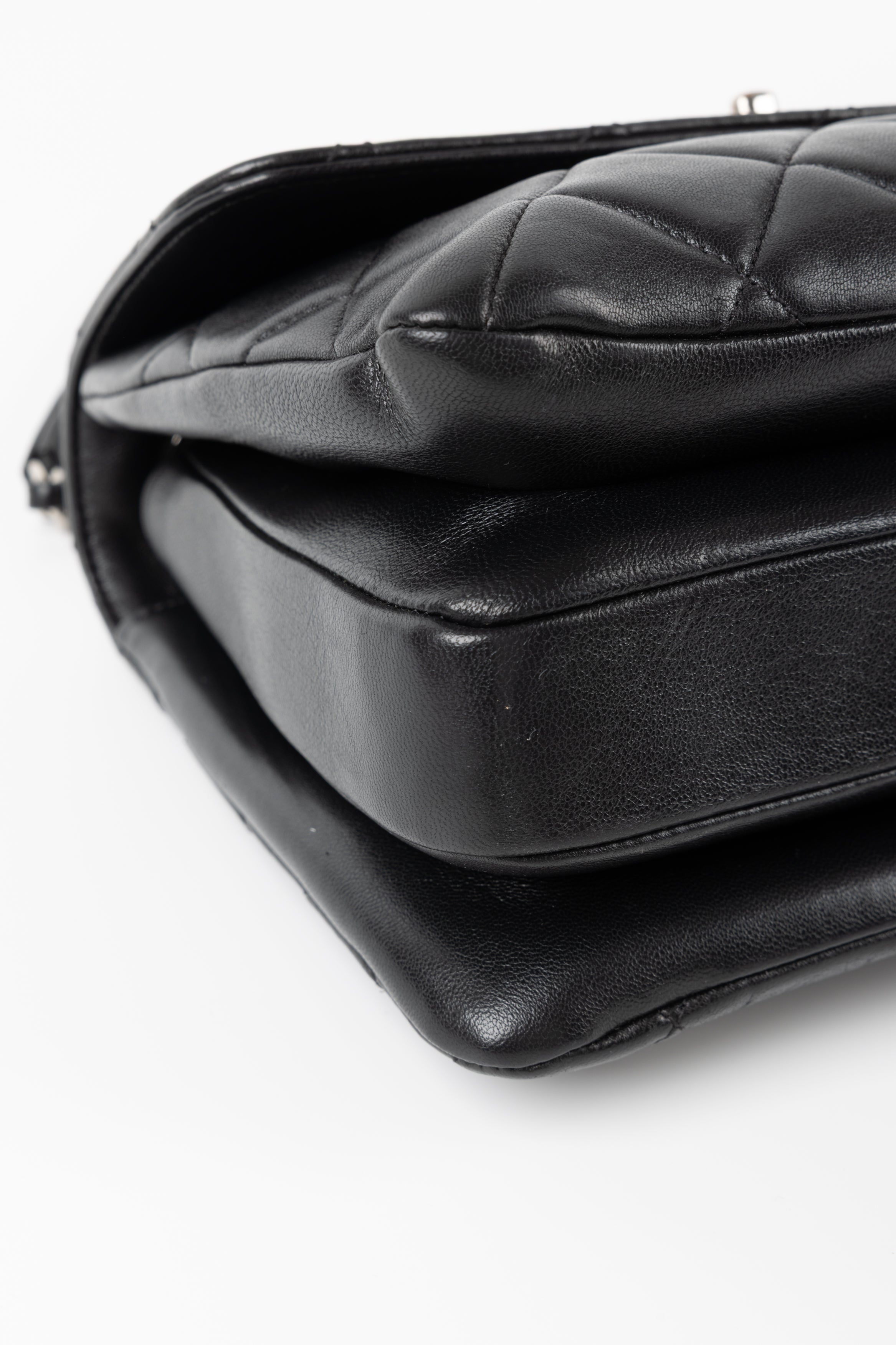 CHANEL TRENDY NERA