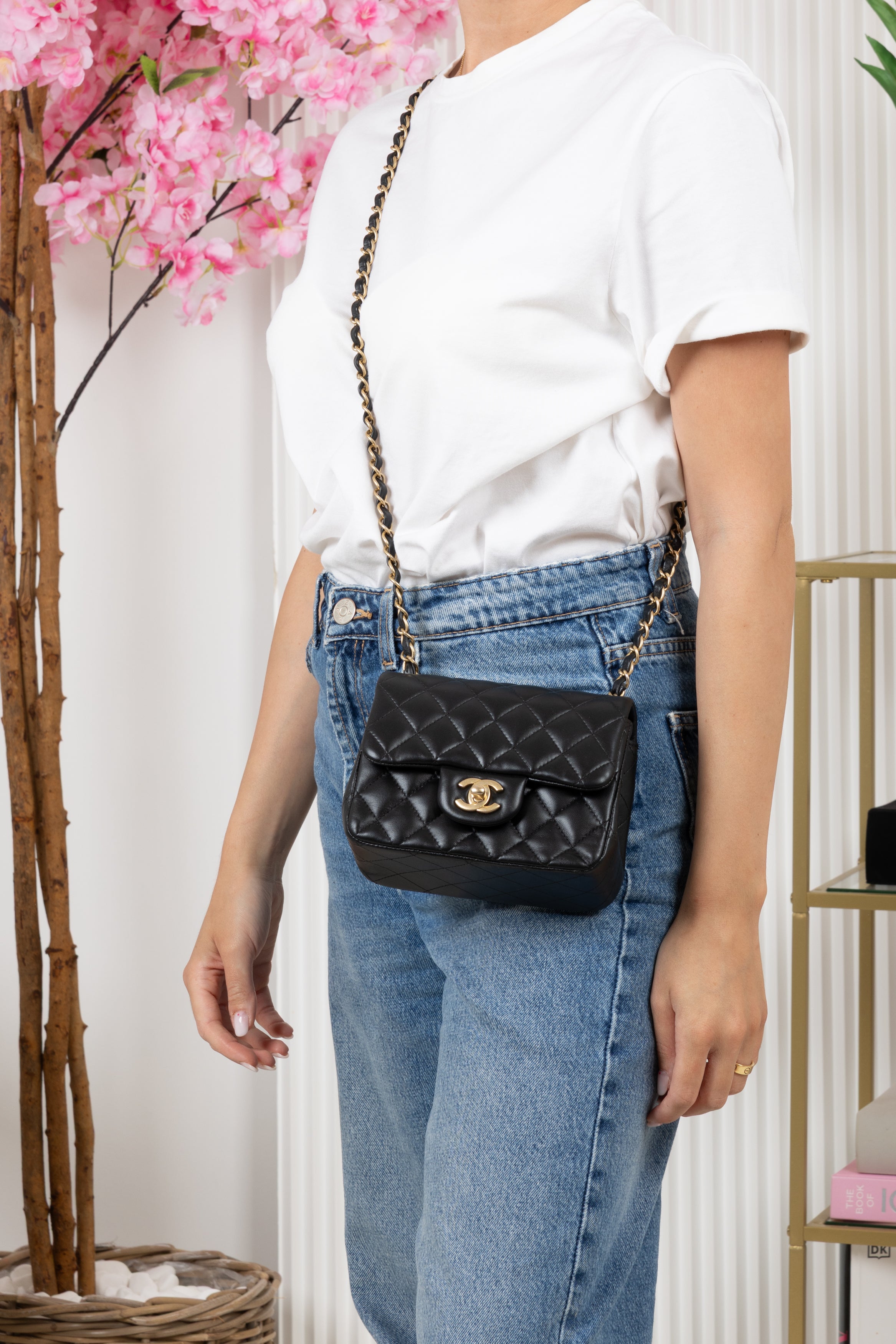 CHANEL MINI SQUARE NERA