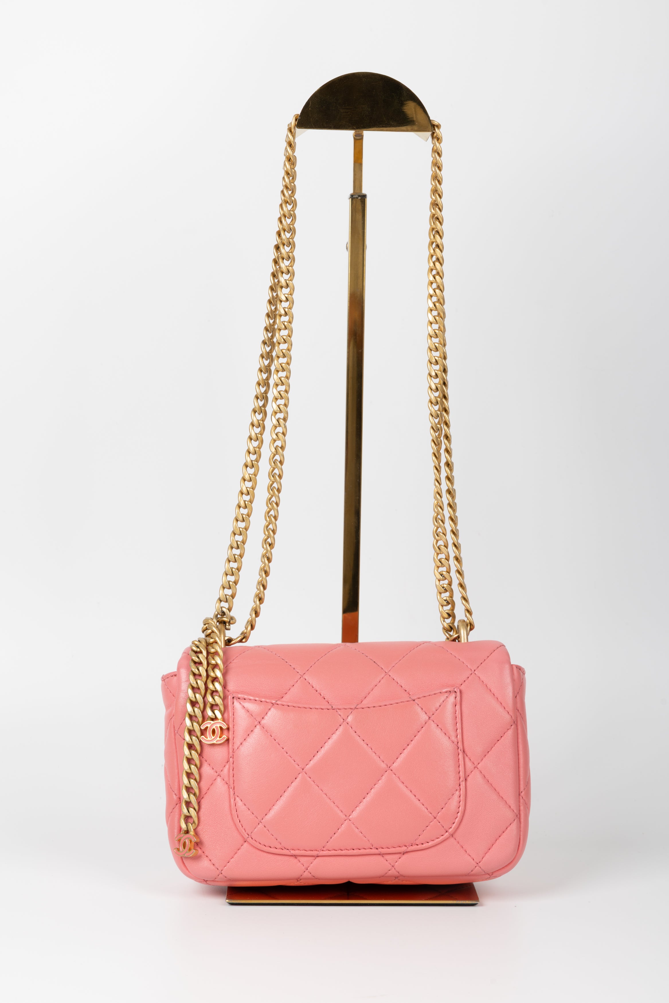 CHANEL MINI FLAP ROSA