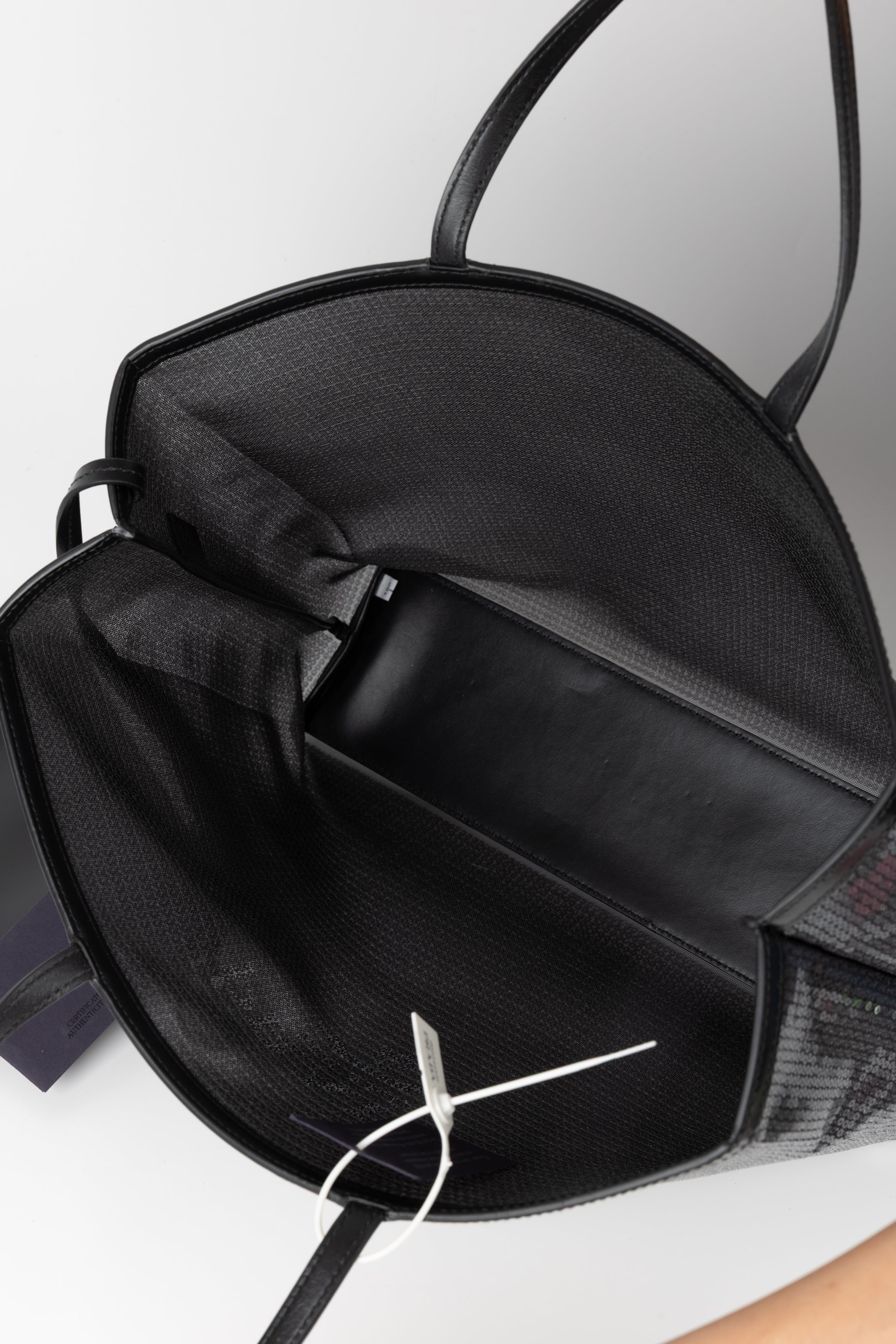PRADA TOTE BAG PAILLETS NERA