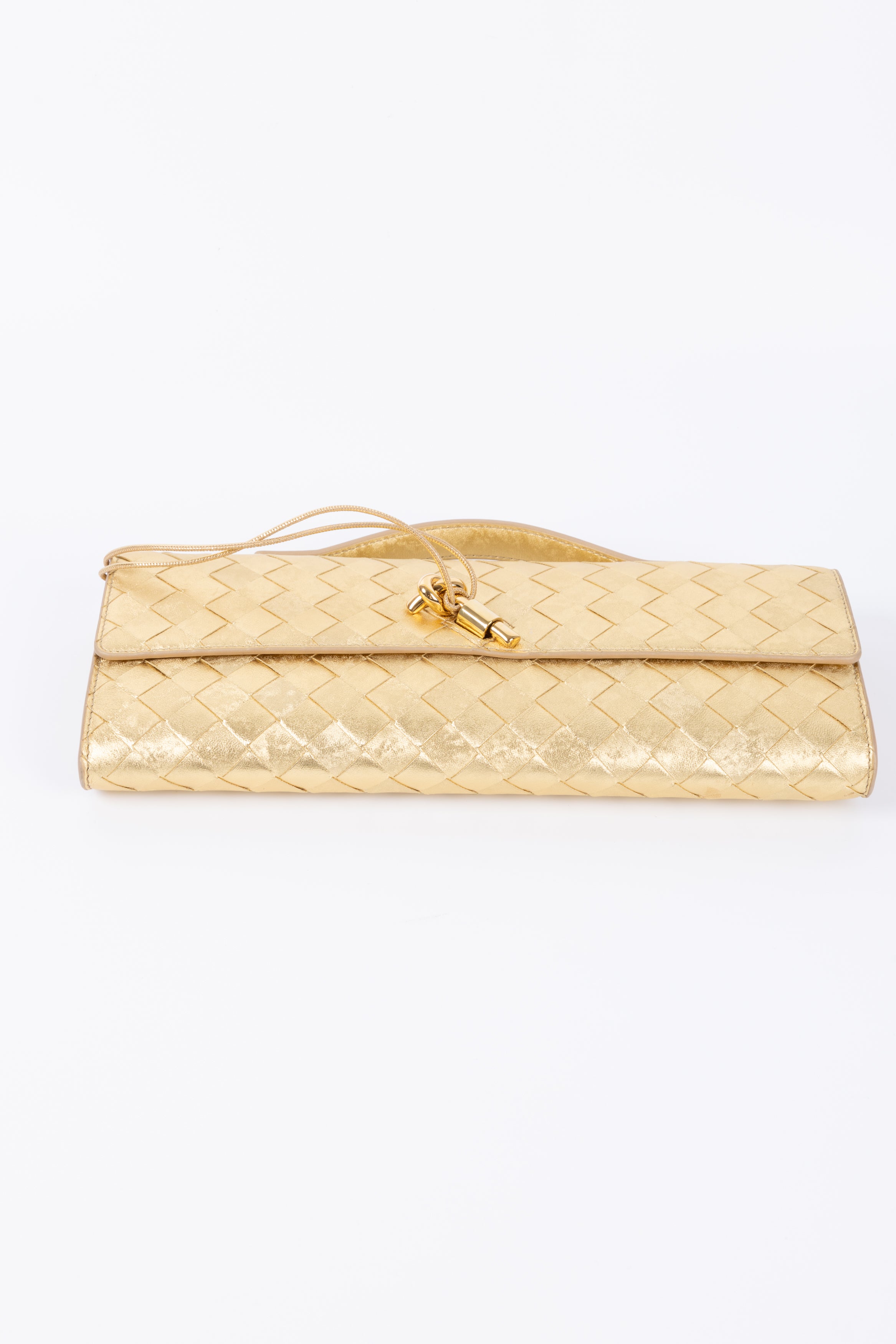 BOTTEGA VENETA ANDIAMO CLUTCH ORO OPACA