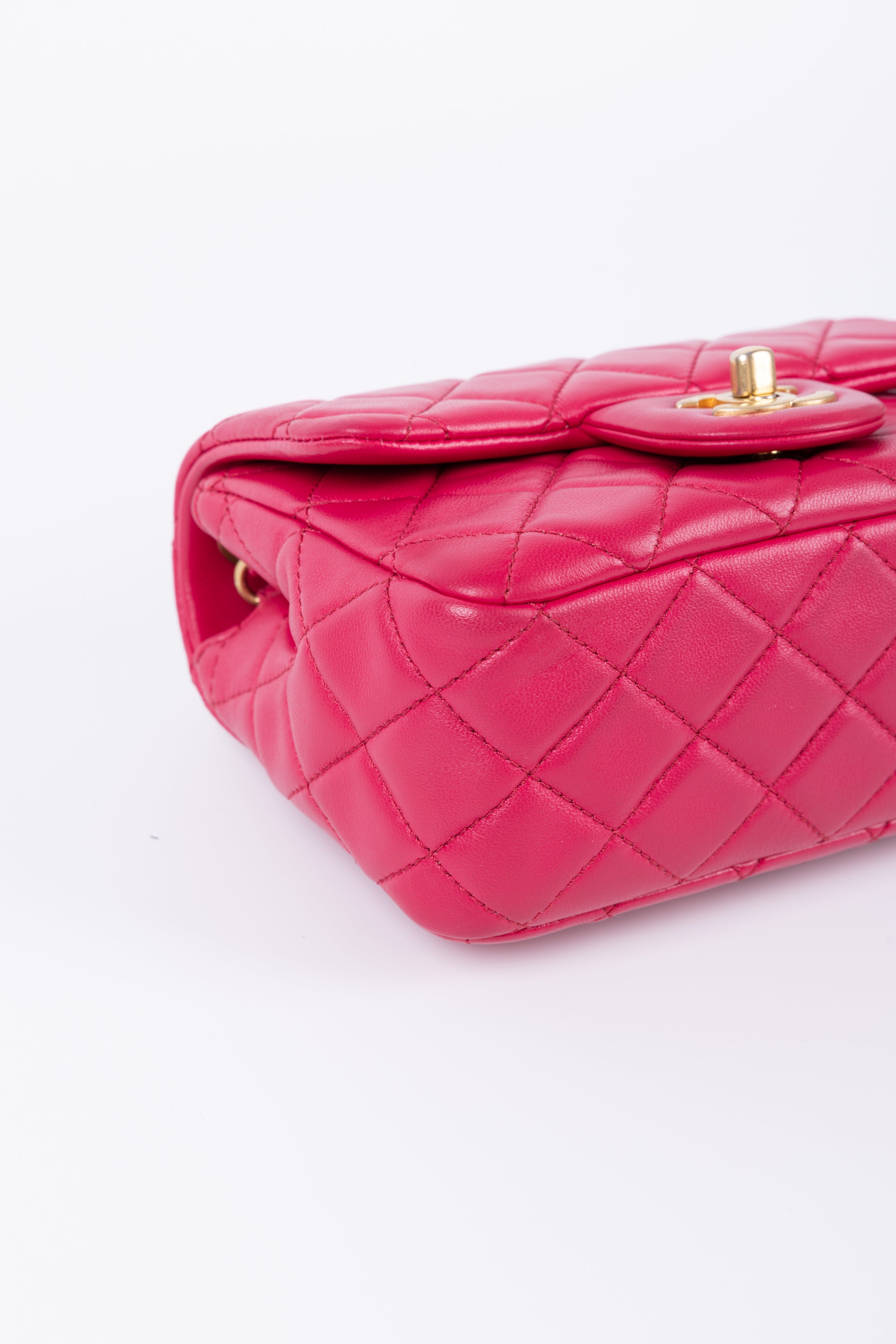 CHANEL MINI SQUARE FRAGOLA