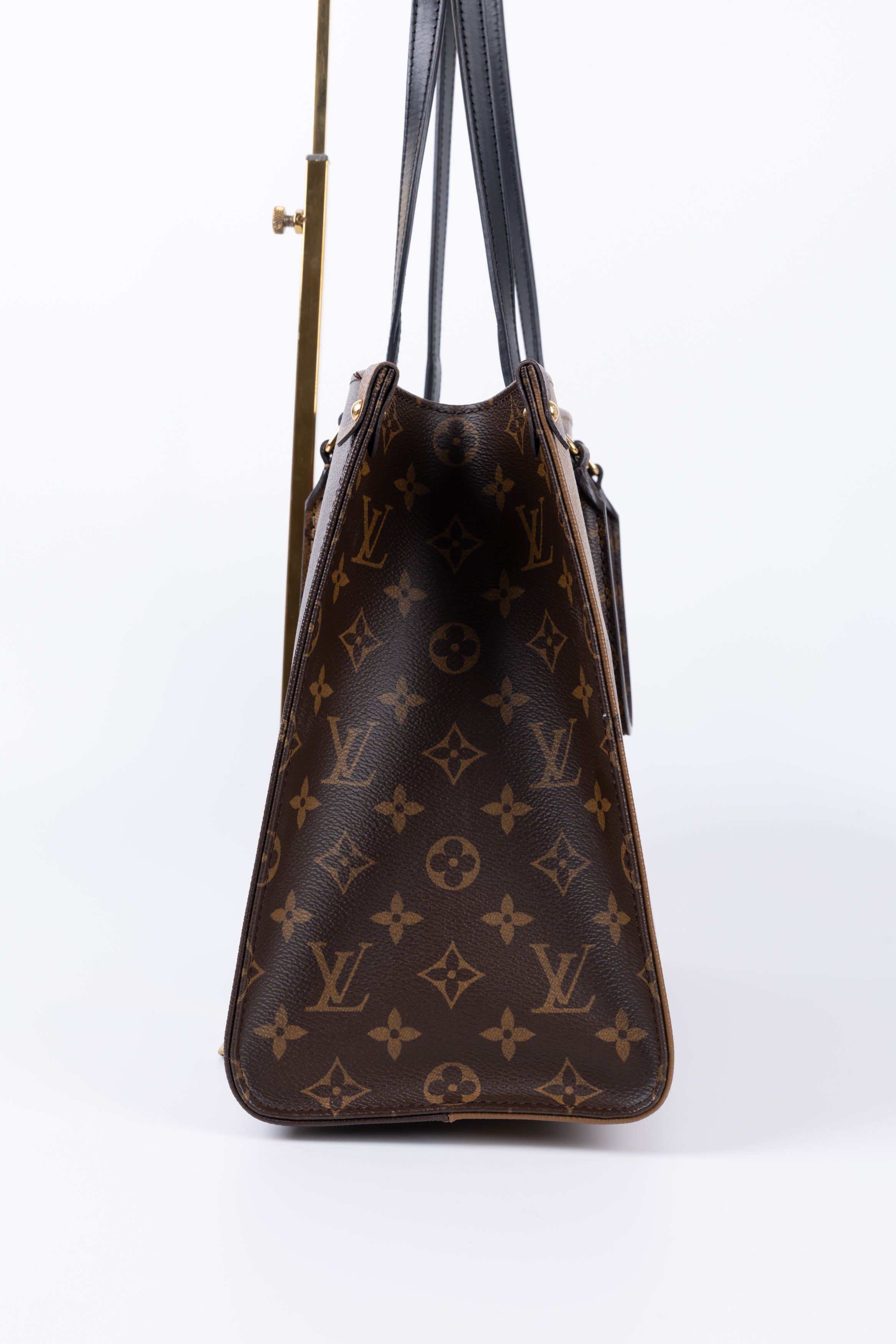 LOUIS VUITTON ON THE GO MM