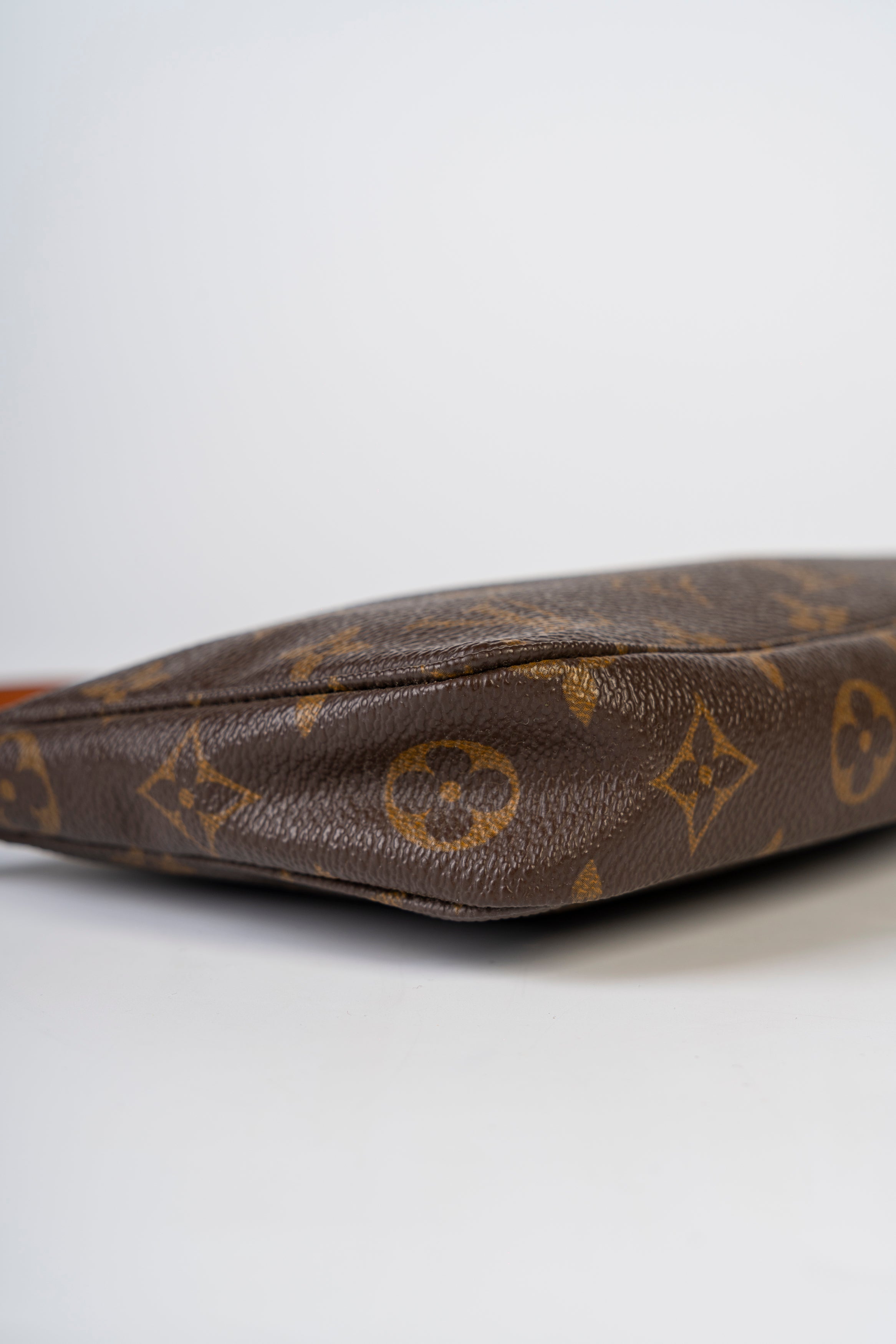 Louis Vuitton Pochette Accessories Monogram