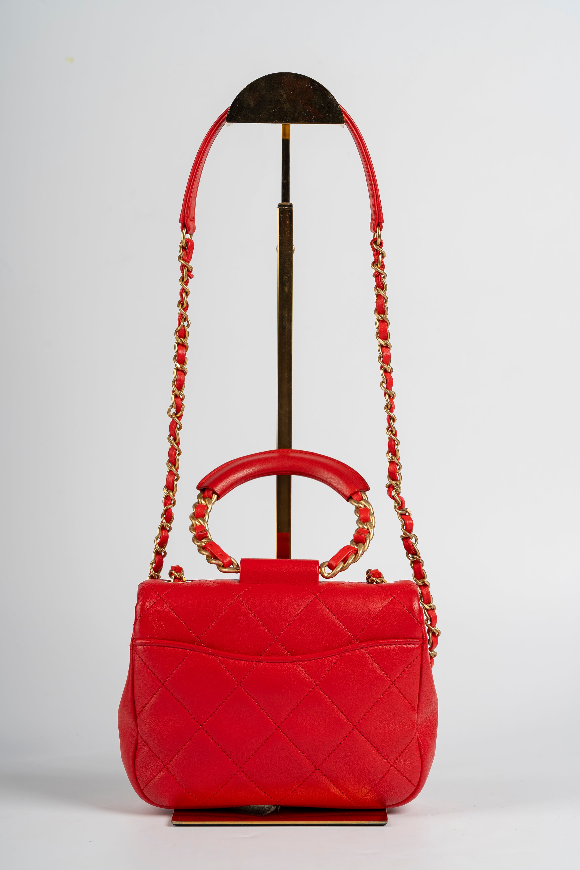 Chanel in The Loop Mini Rosso