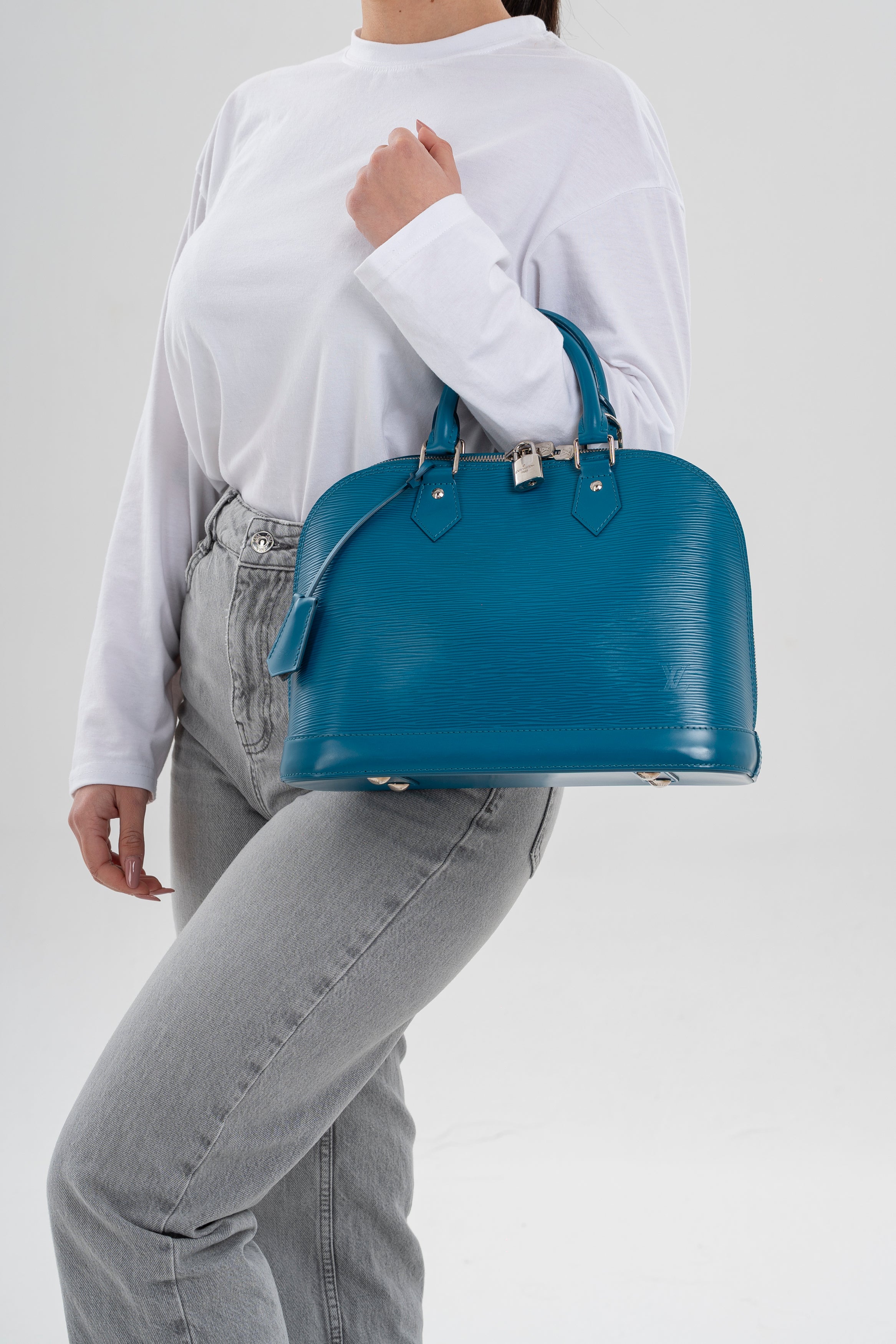 Louis Vuitton Alma PM epi Petrolio