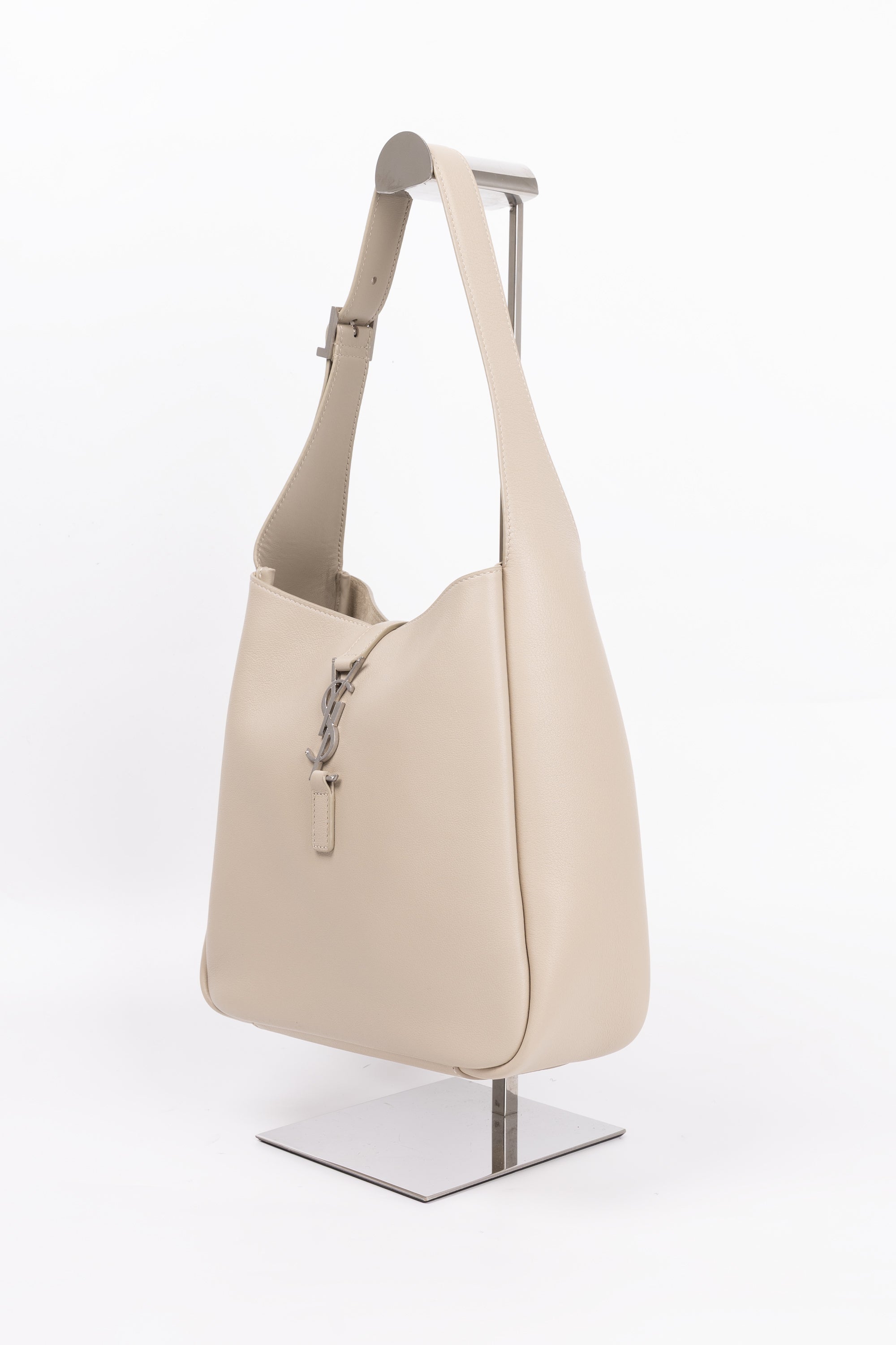 Saint Laurent Le 5 à 7 ecru Small