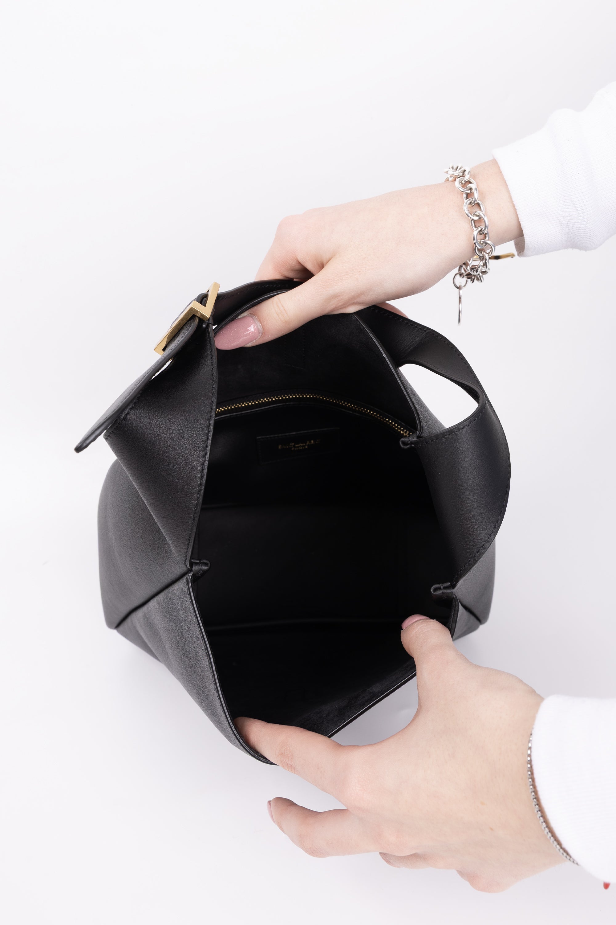 Saint Laurent Le 5 à 7 Small Nera