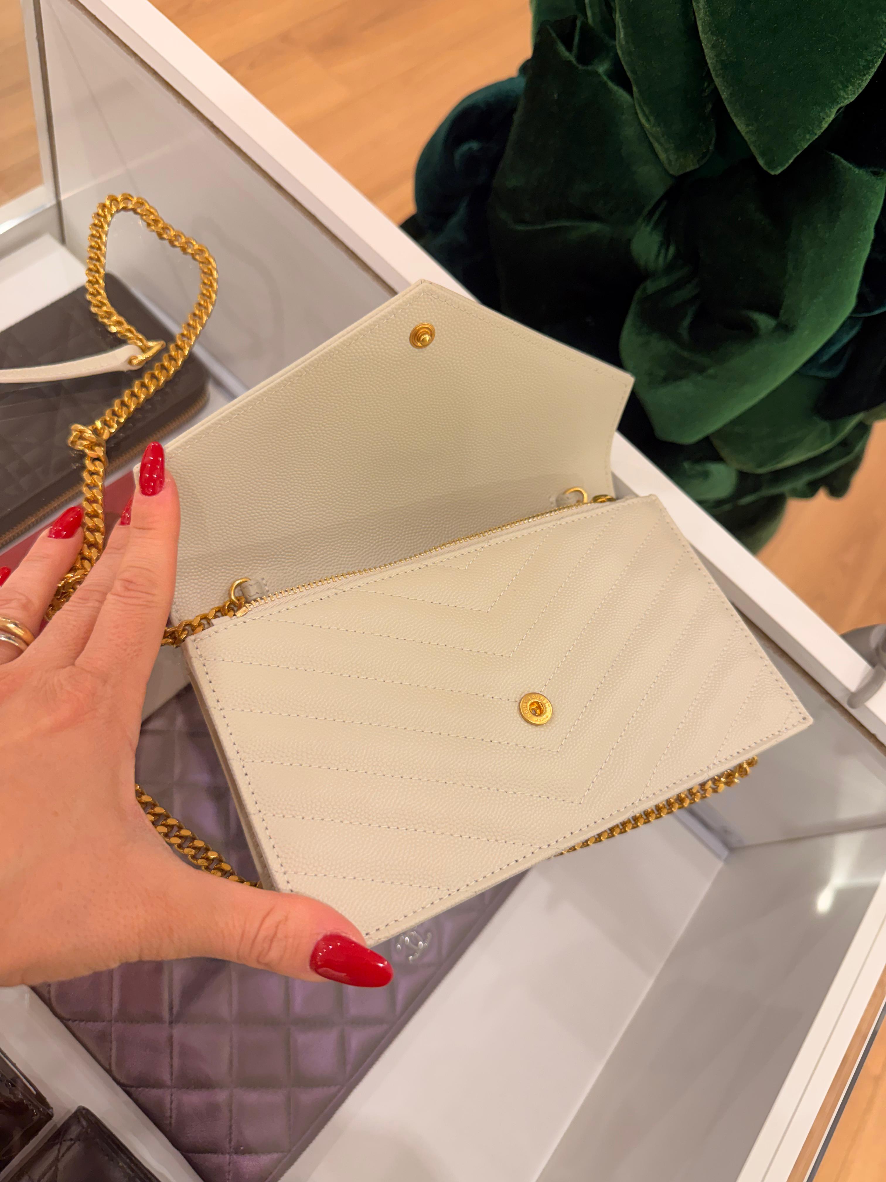 Saint Laurent Pochette Cassandre blanc vintage