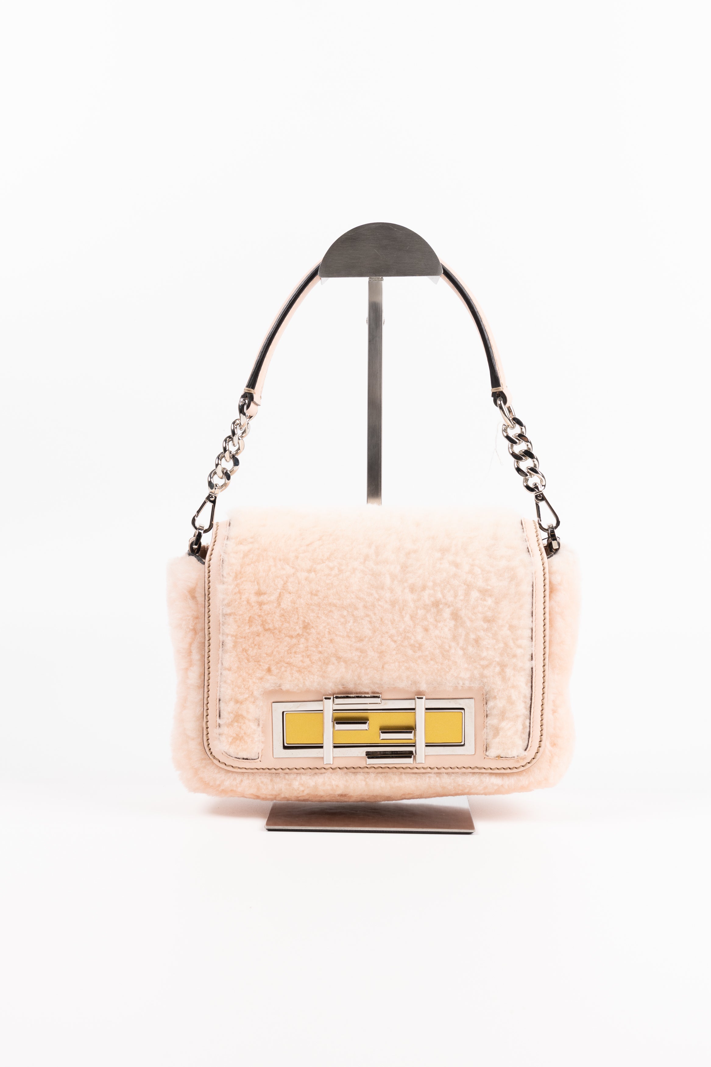 Fendi Baguette Montone Rosa